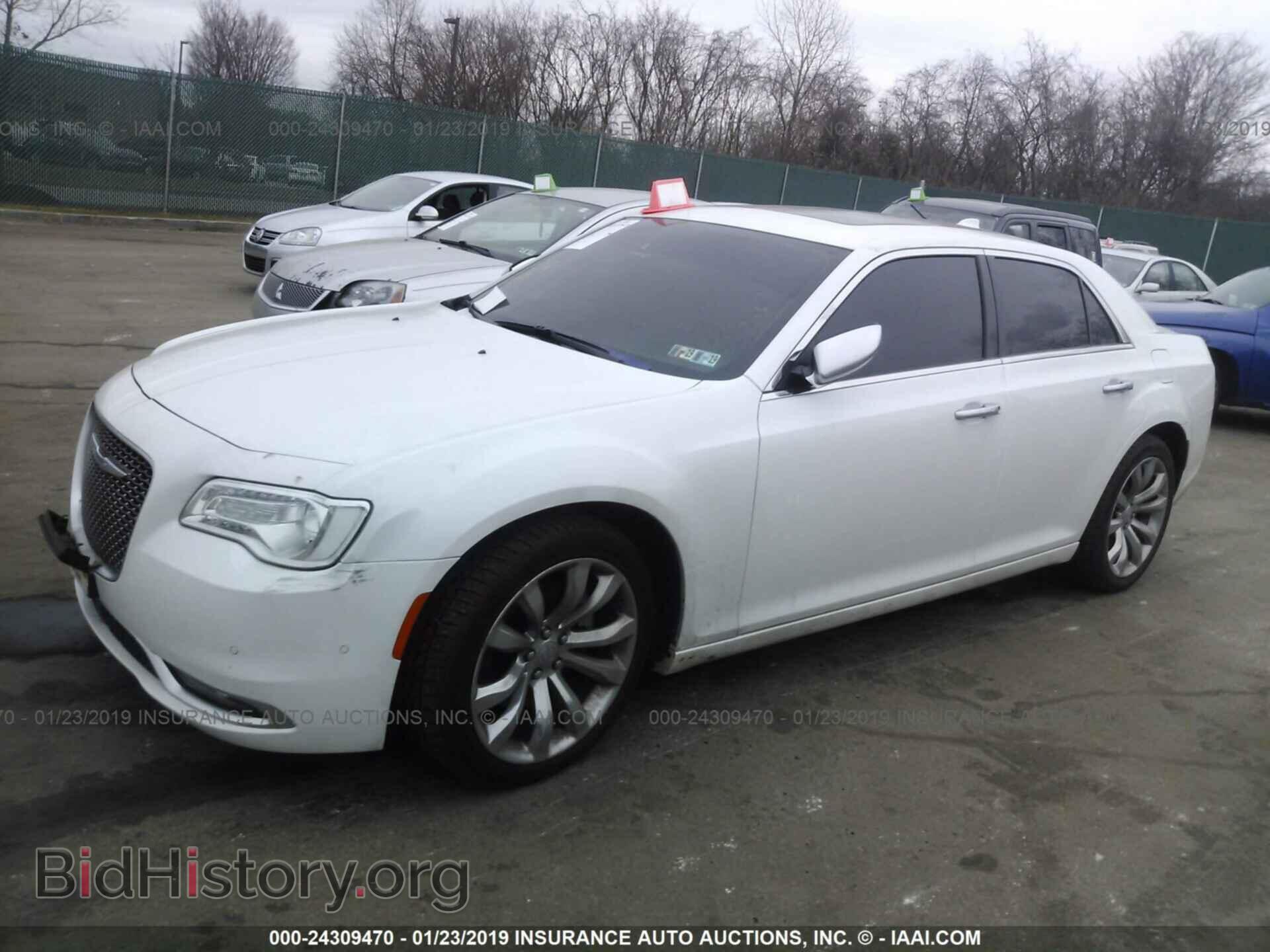 2015 CHRYSLER 300C - VIN: 2C3CCAPT9FH837896 - Фото 2