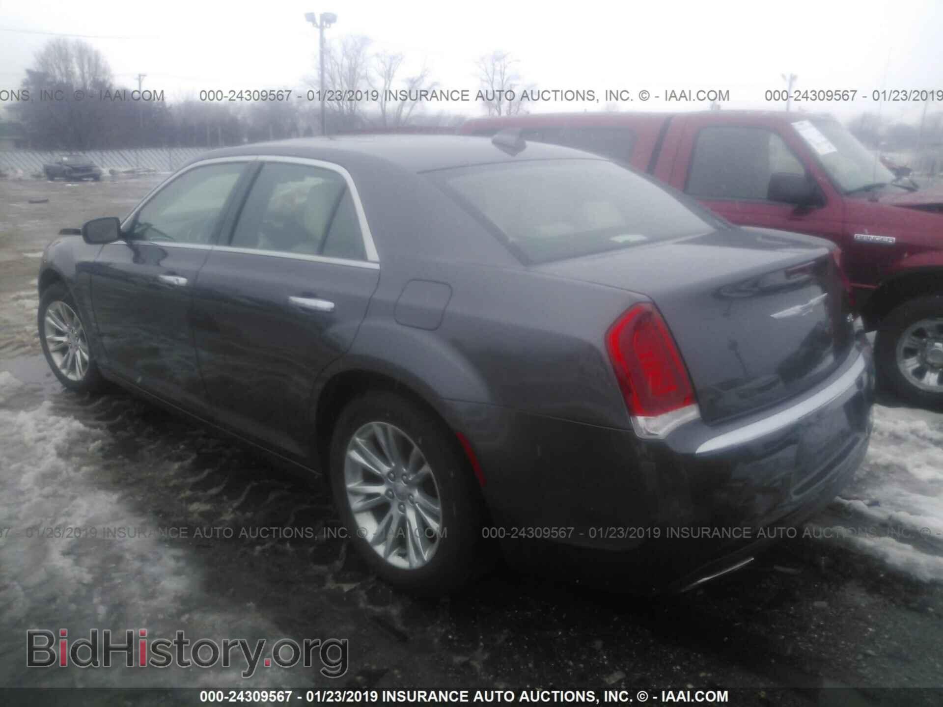 2017 CHRYSLER 300C - VIN: 2C3CCAEG0HH549712 - Фото 3