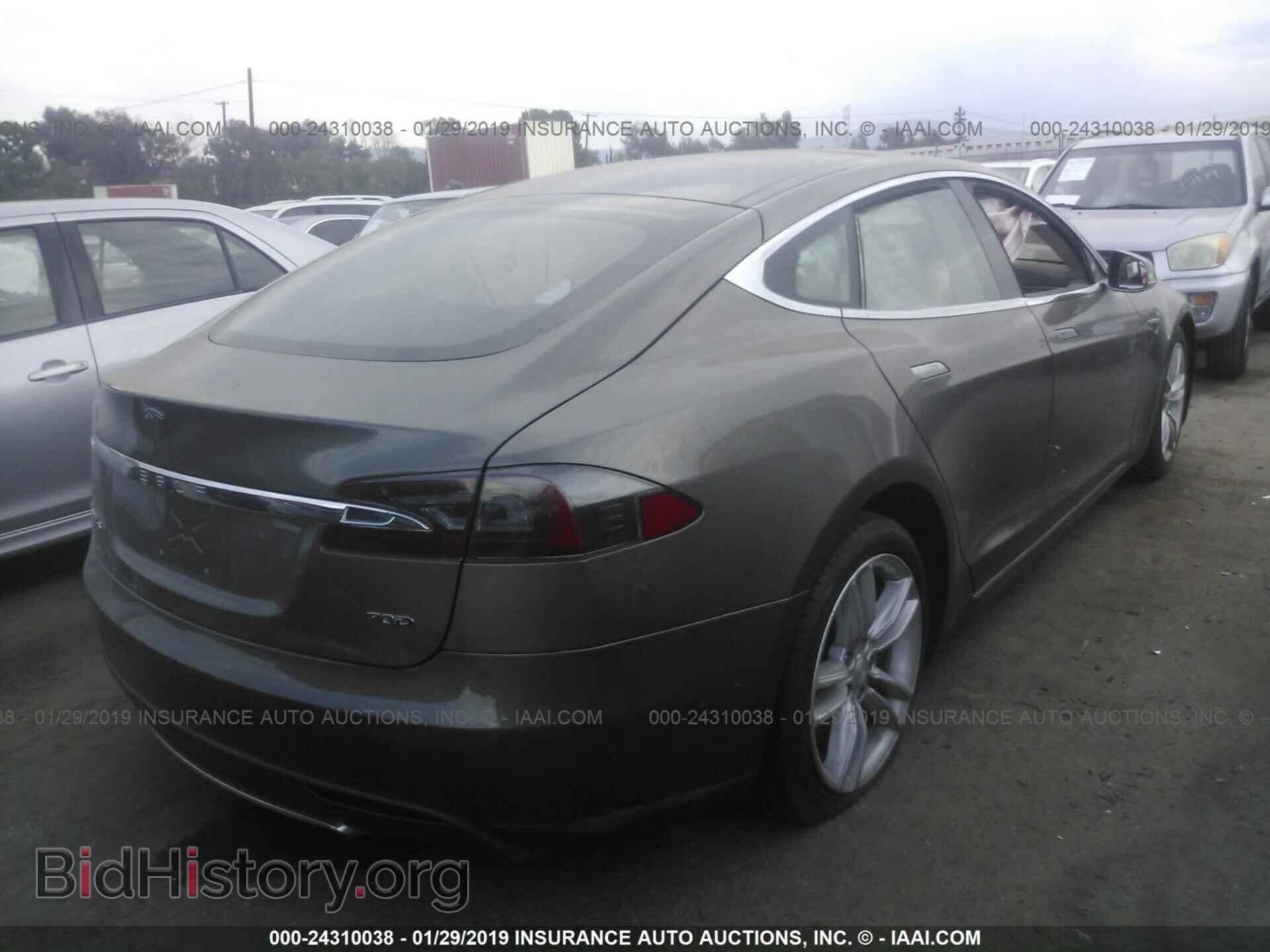 2015 TESLA MODEL S - VIN: 5YJSA1E22FF116347 - Фото 4