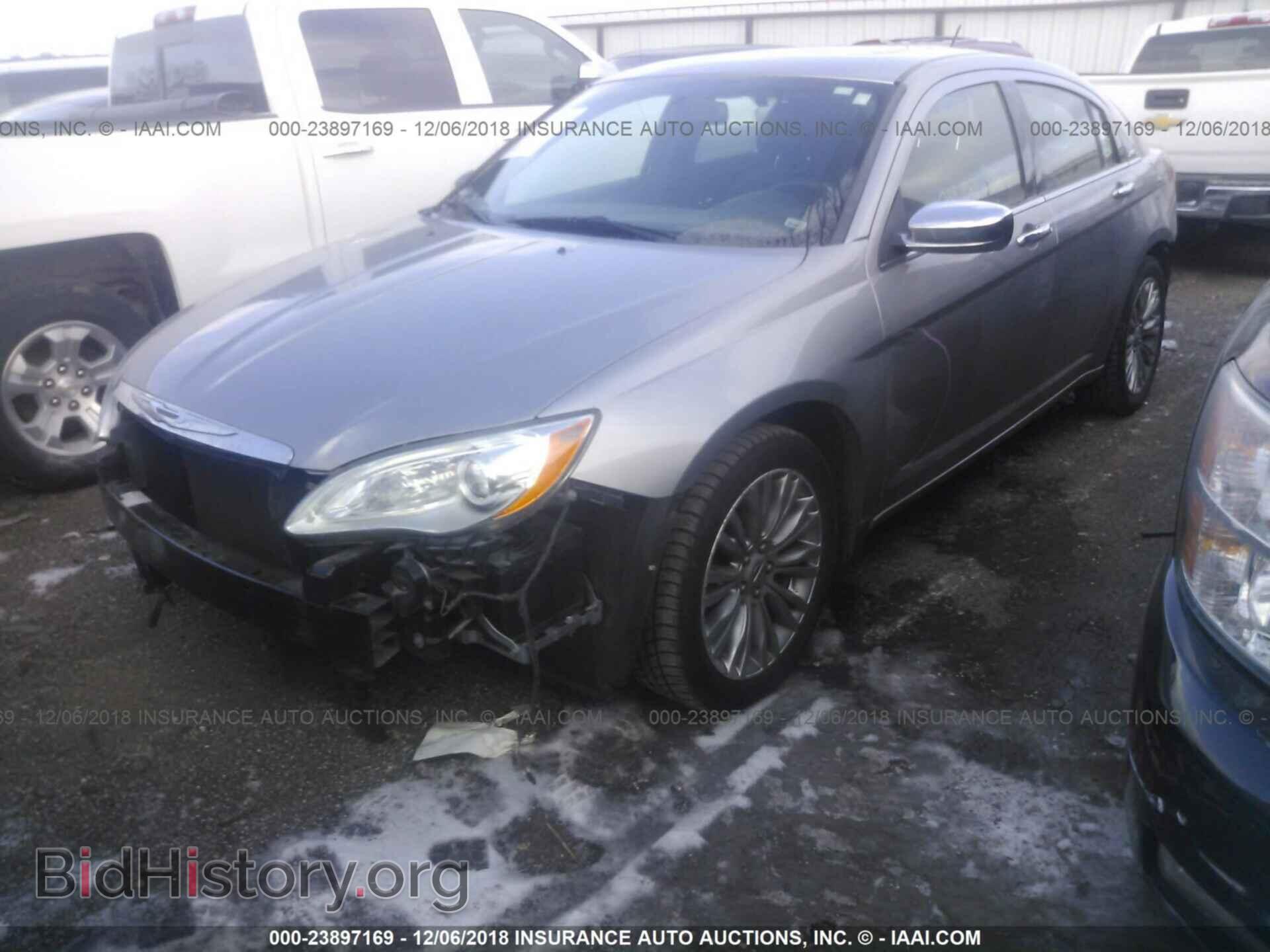 2013 CHRYSLER 200 - VIN: 1C3CCBCG9DN510210 - Фото 2