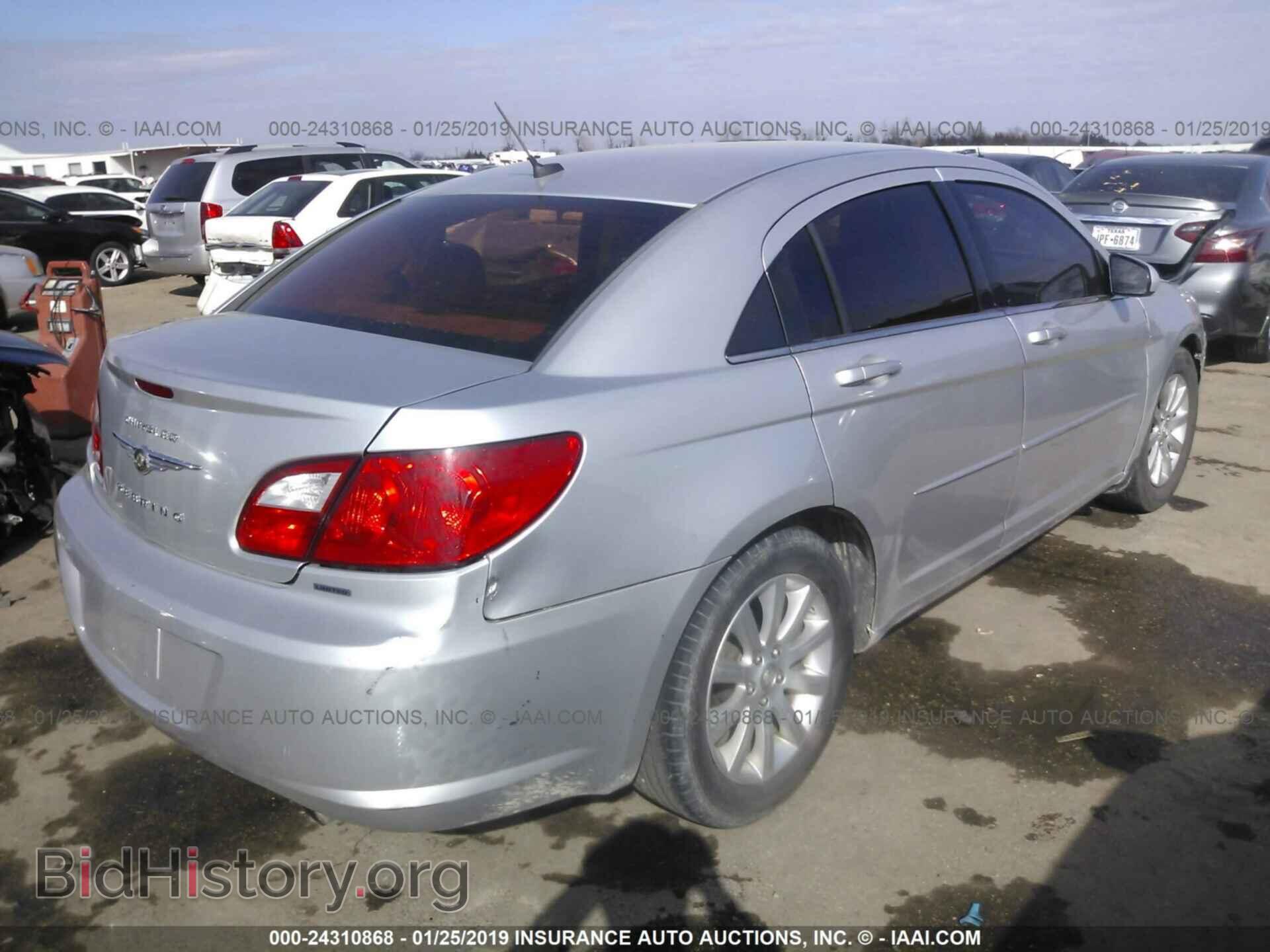 2010 CHRYSLER SEBRING - VIN: 1C3CC5FBXAN128006 - Фото 4