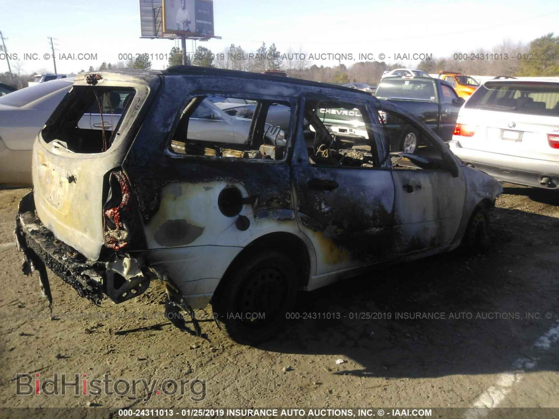 2005 FORD FOCUS - VIN: 1FAHP36N55W236415 - Фото 4