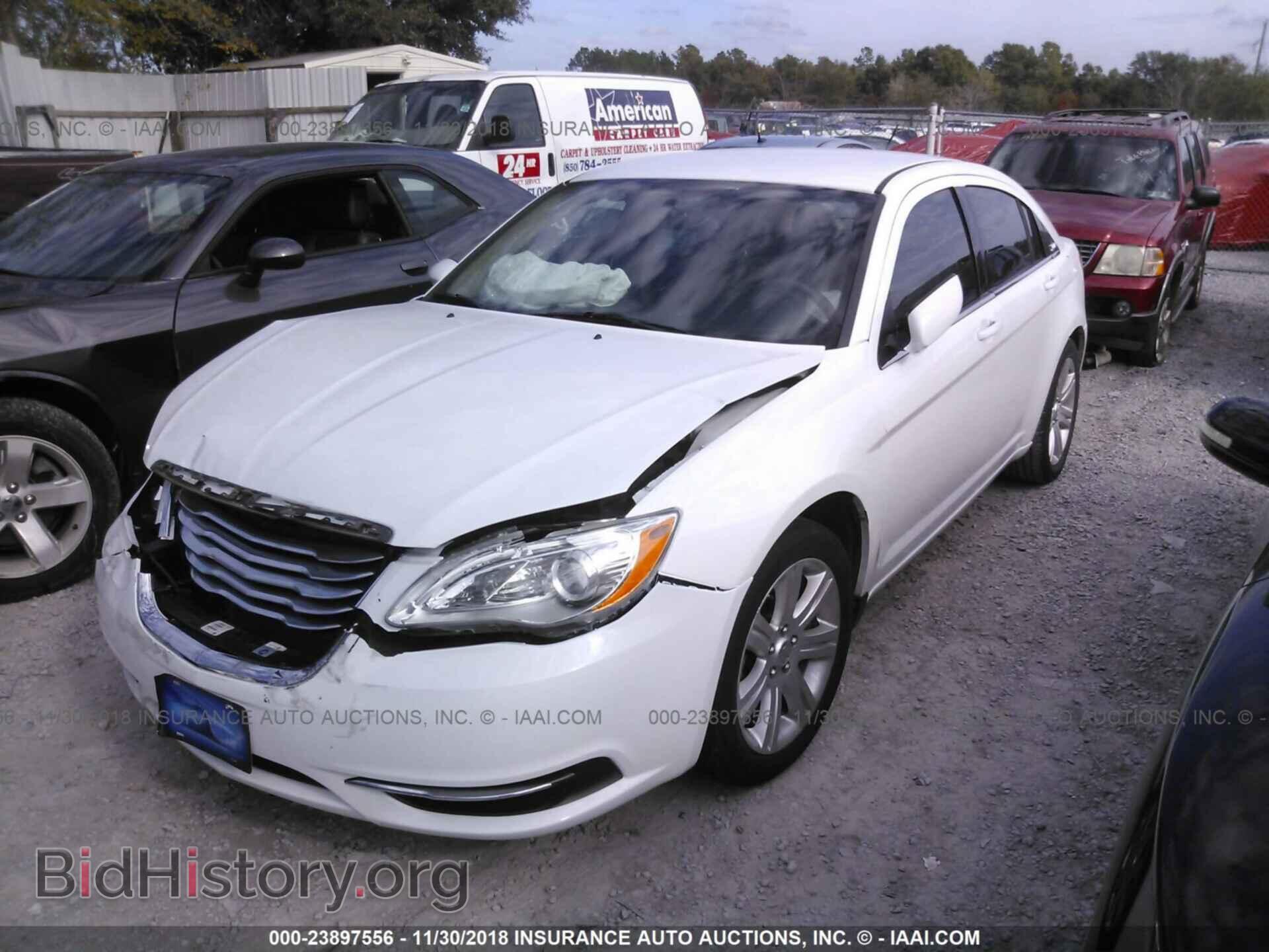 2013 CHRYSLER 200 - VIN: 1C3CCBAB6DN671704 - Фото 2