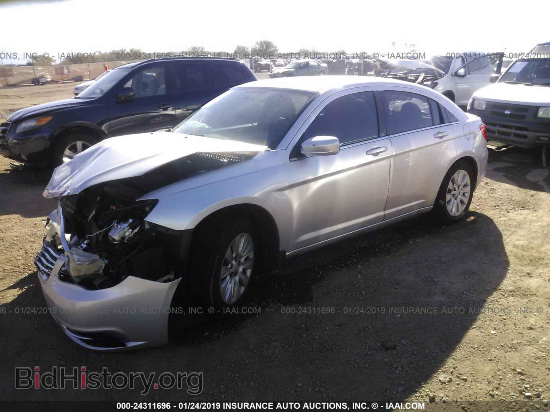 2012 CHRYSLER 200 - VIN: 1C3CCBAB6CN101250 - Photo 2