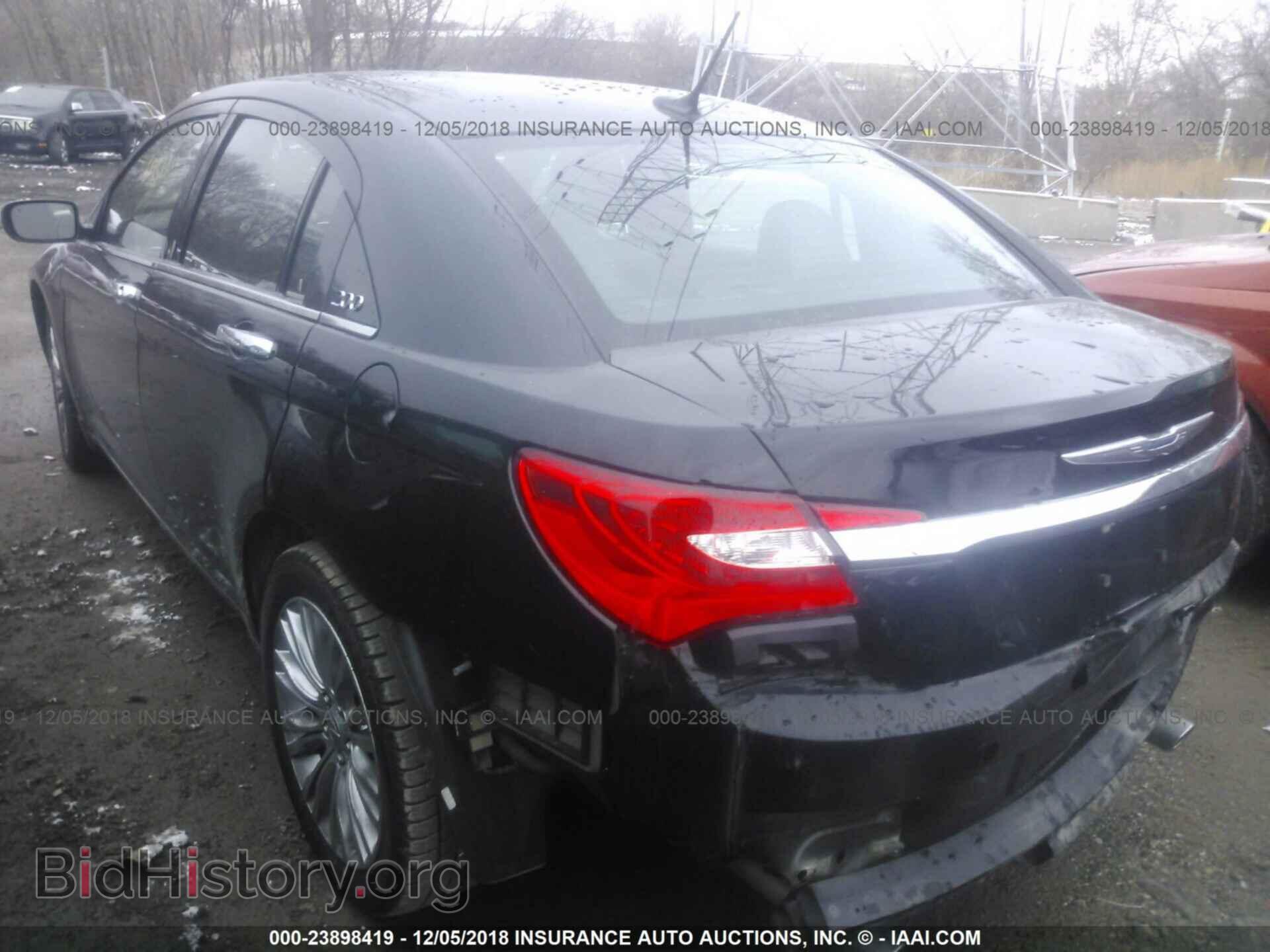 2011 CHRYSLER 200 - VIN: 1C3BC2FG9BN596784 - Фото 3
