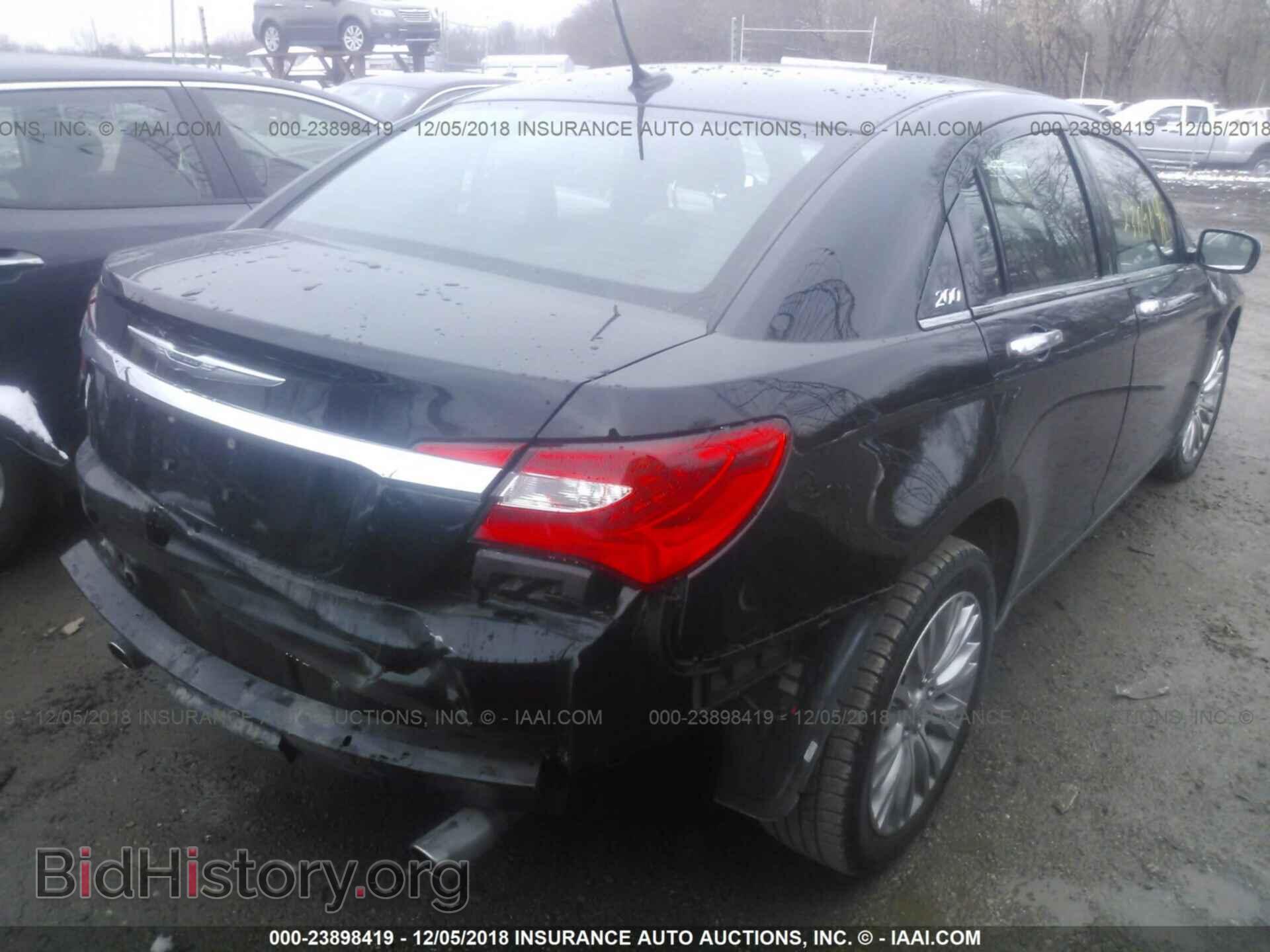 2011 CHRYSLER 200 - VIN: 1C3BC2FG9BN596784 - Фото 4