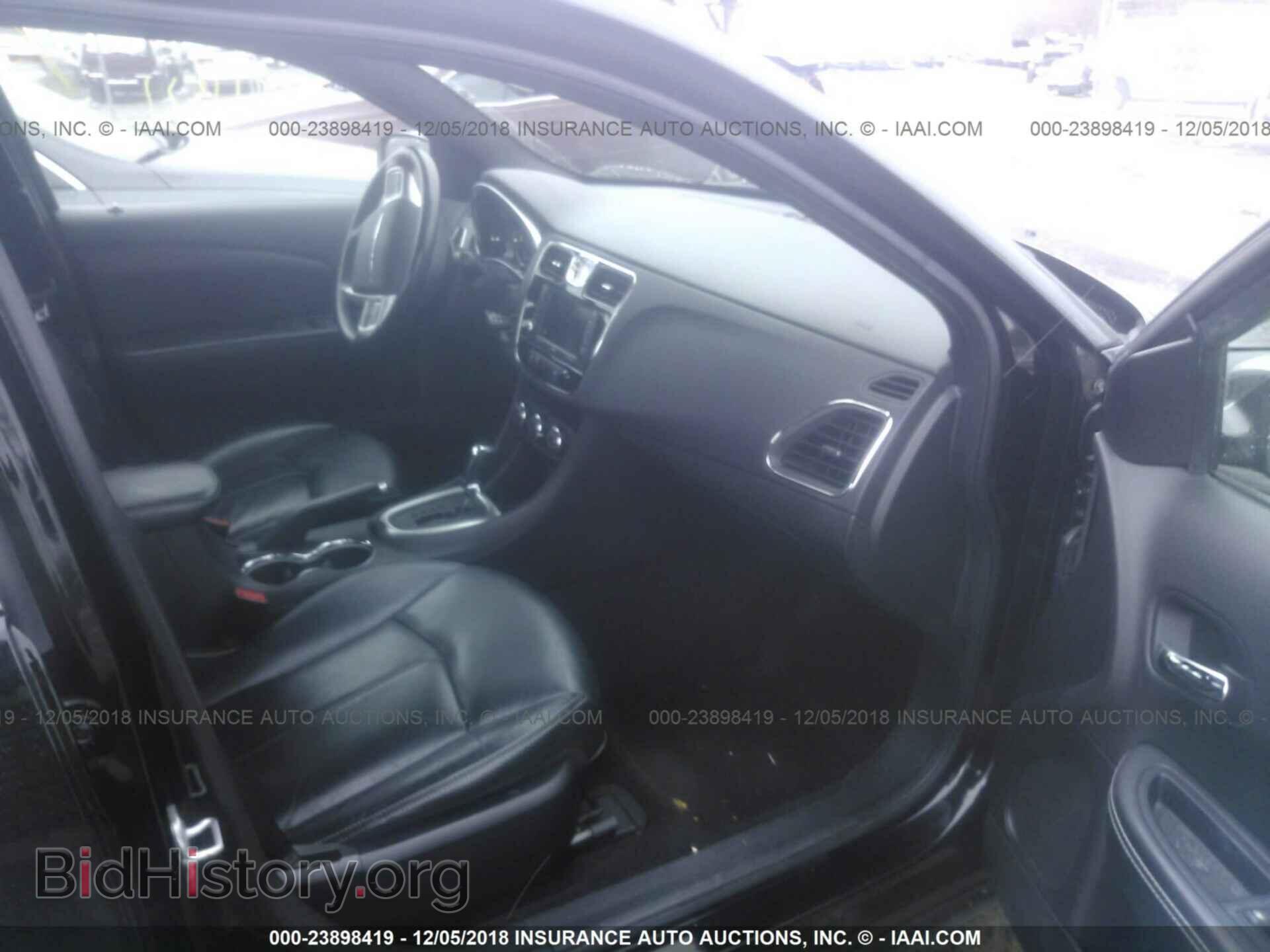 2011 CHRYSLER 200 - VIN: 1C3BC2FG9BN596784 - Фото 5