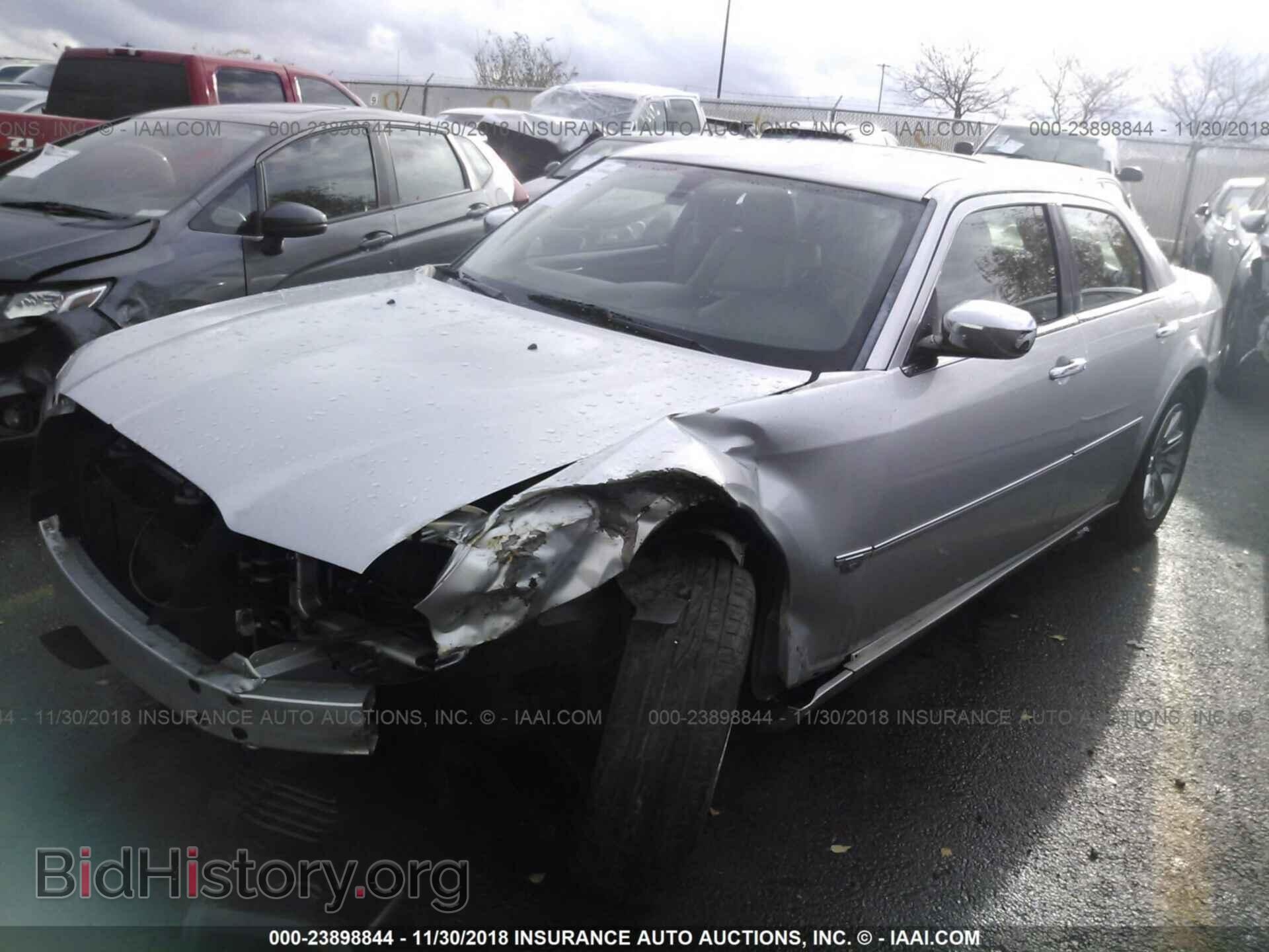 2005 CHRYSLER 300C - VIN: 2C3AA63H85H633617 - Фото 2