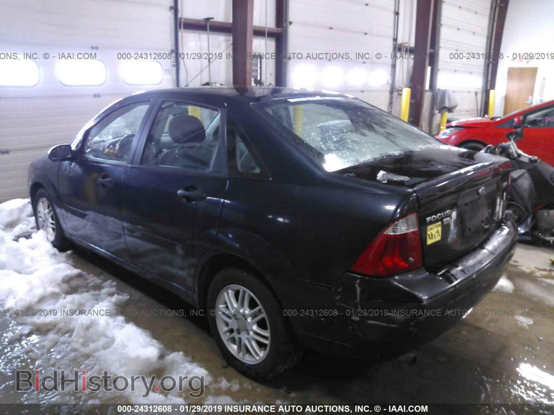 2005 FORD FOCUS - VIN: 1FAFP34N05W162010 - Фото 3