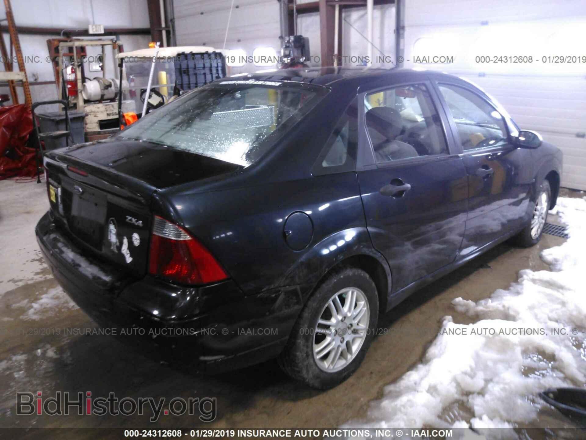 2005 FORD FOCUS - VIN: 1FAFP34N05W162010 - Фото 4