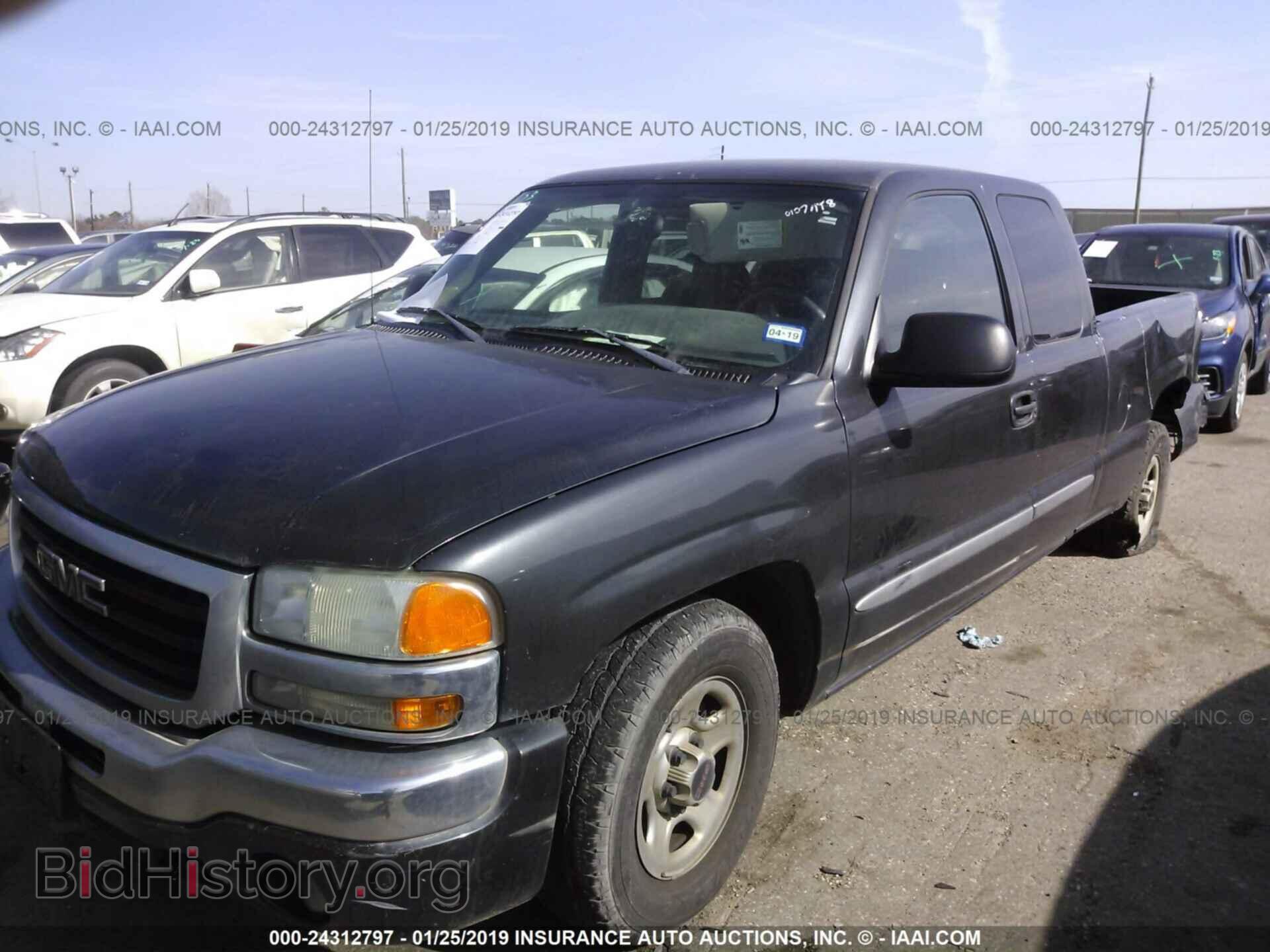 2004 GMC NEW SIERRA - VIN: 2GTEC19VX41332202 - Фото 2