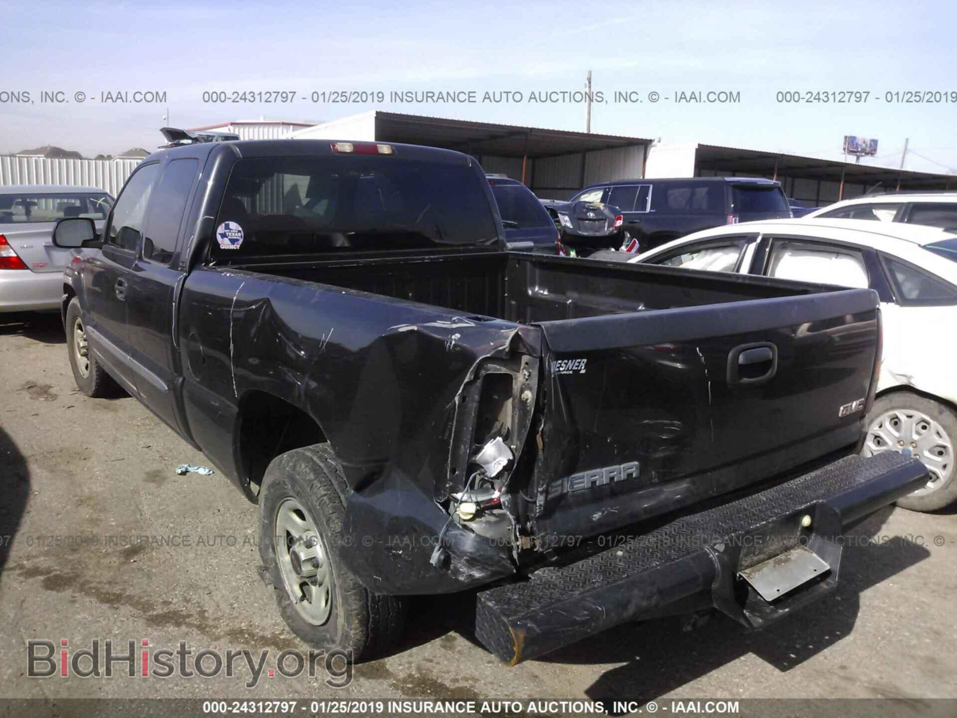 2004 GMC NEW SIERRA - VIN: 2GTEC19VX41332202 - Фото 3