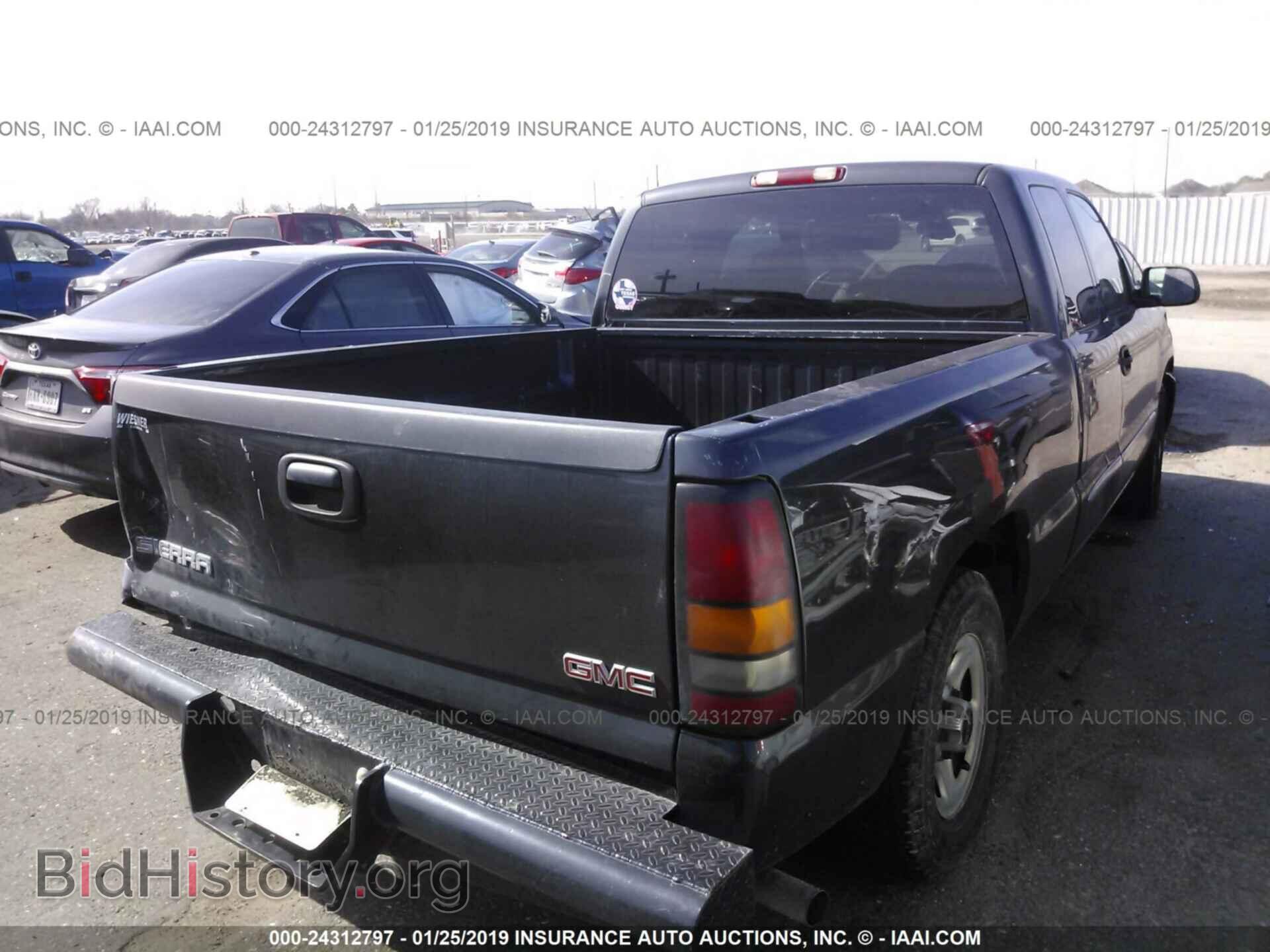 2004 GMC NEW SIERRA - VIN: 2GTEC19VX41332202 - Фото 4