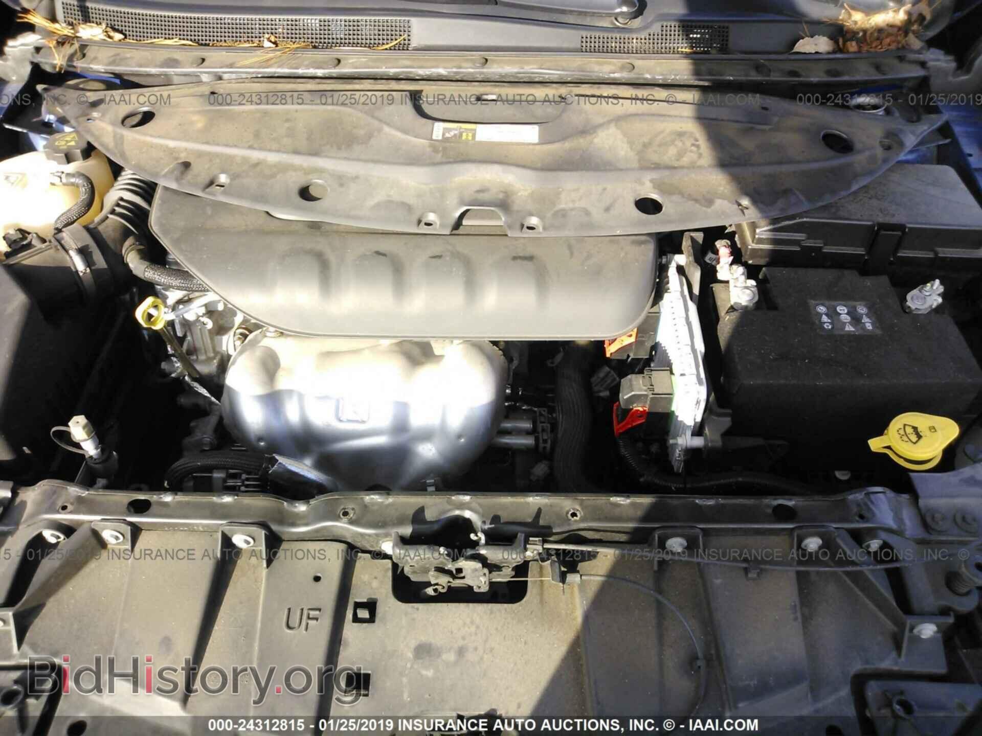 2016 CHRYSLER 200 - VIN: 1C3CCCAB0GN104172 - Фото 10