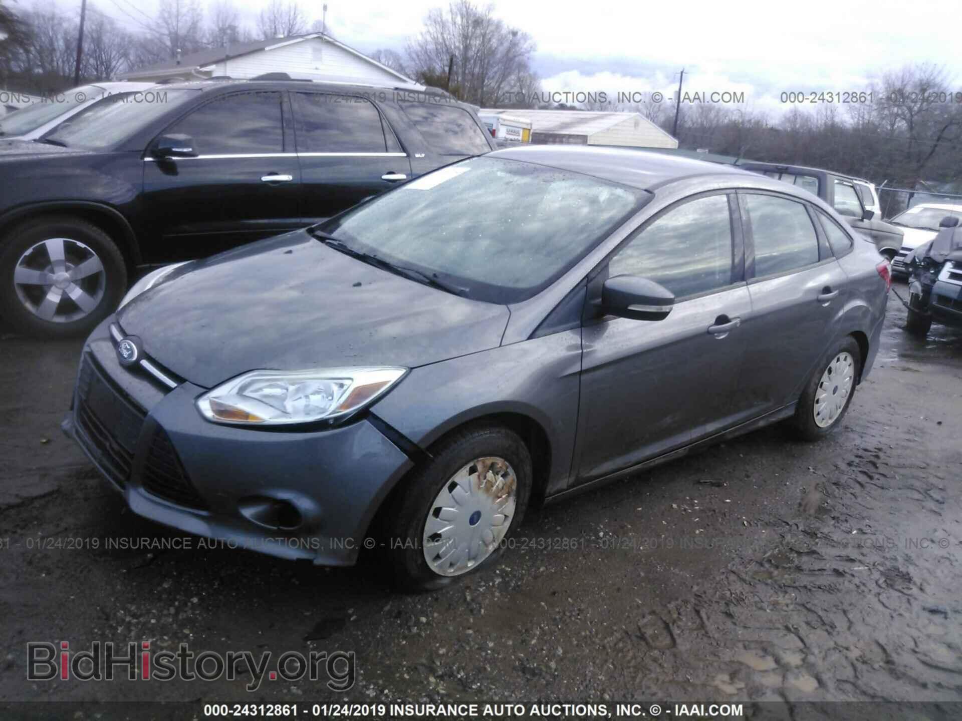 2013 FORD FOCUS - VIN: 1FADP3F23DL104211 - Фото 2