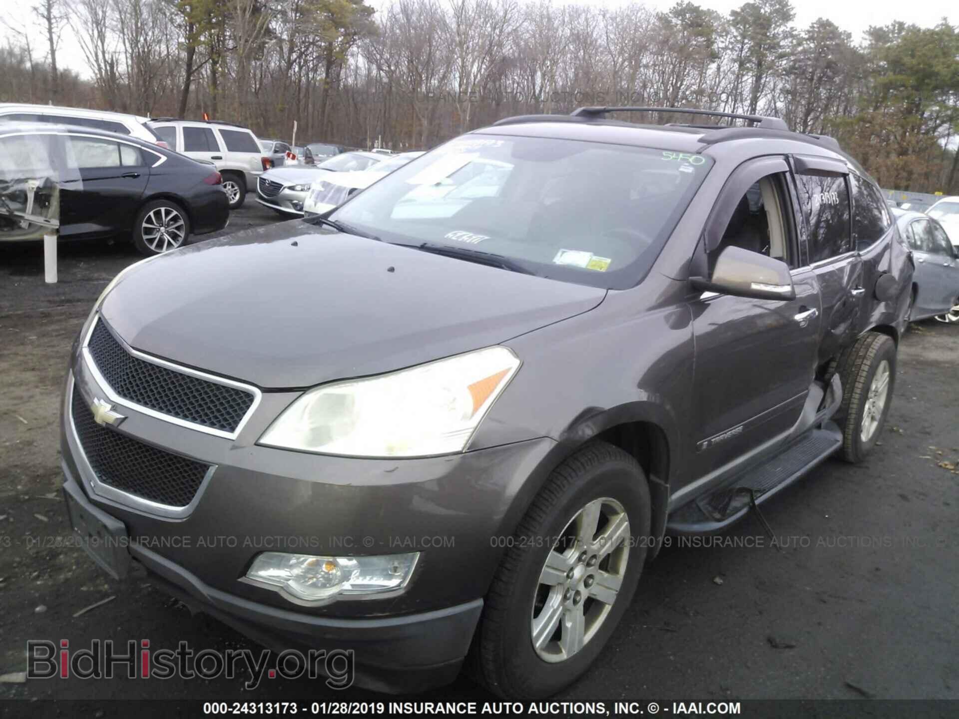 2009 CHEVROLET TRAVERSE - VIN: 1GNEV23D29S177594 - Фото 2