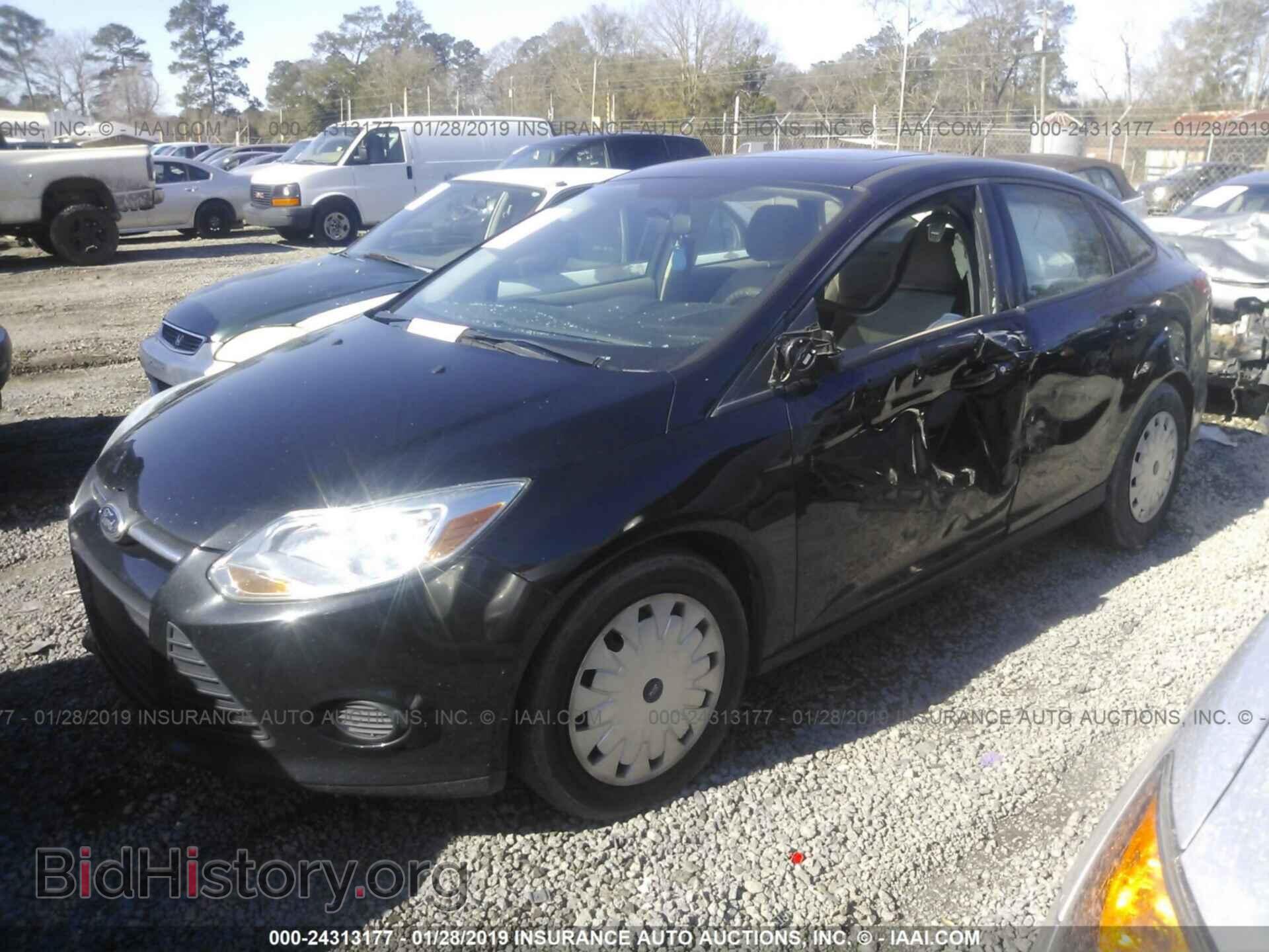2013 FORD FOCUS - VIN: 1FADP3F24DL198602 - Фото 2