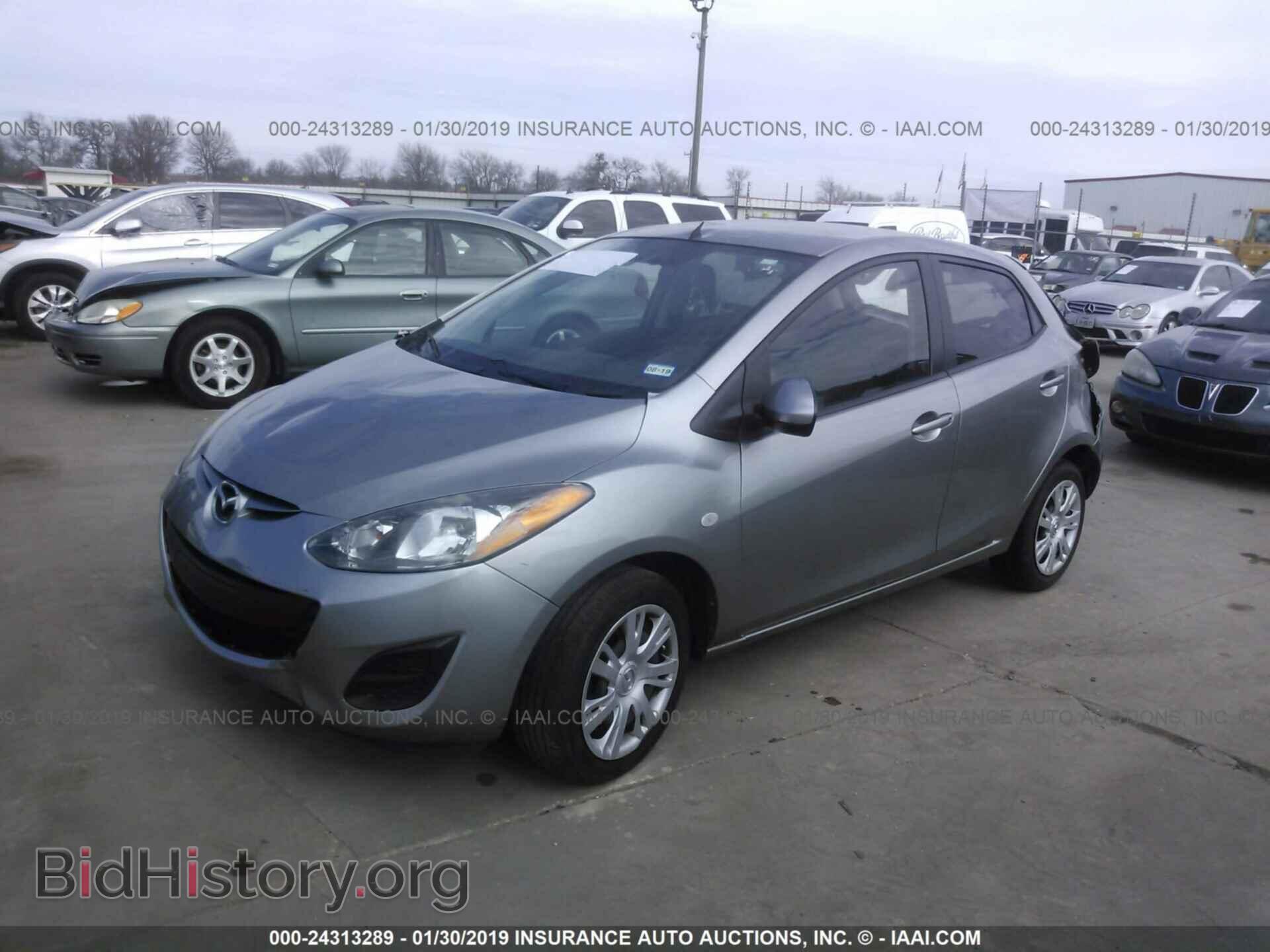 2014 MAZDA MAZDA2 - VIN: JM1DE1KY3E0178570 - Photo 2