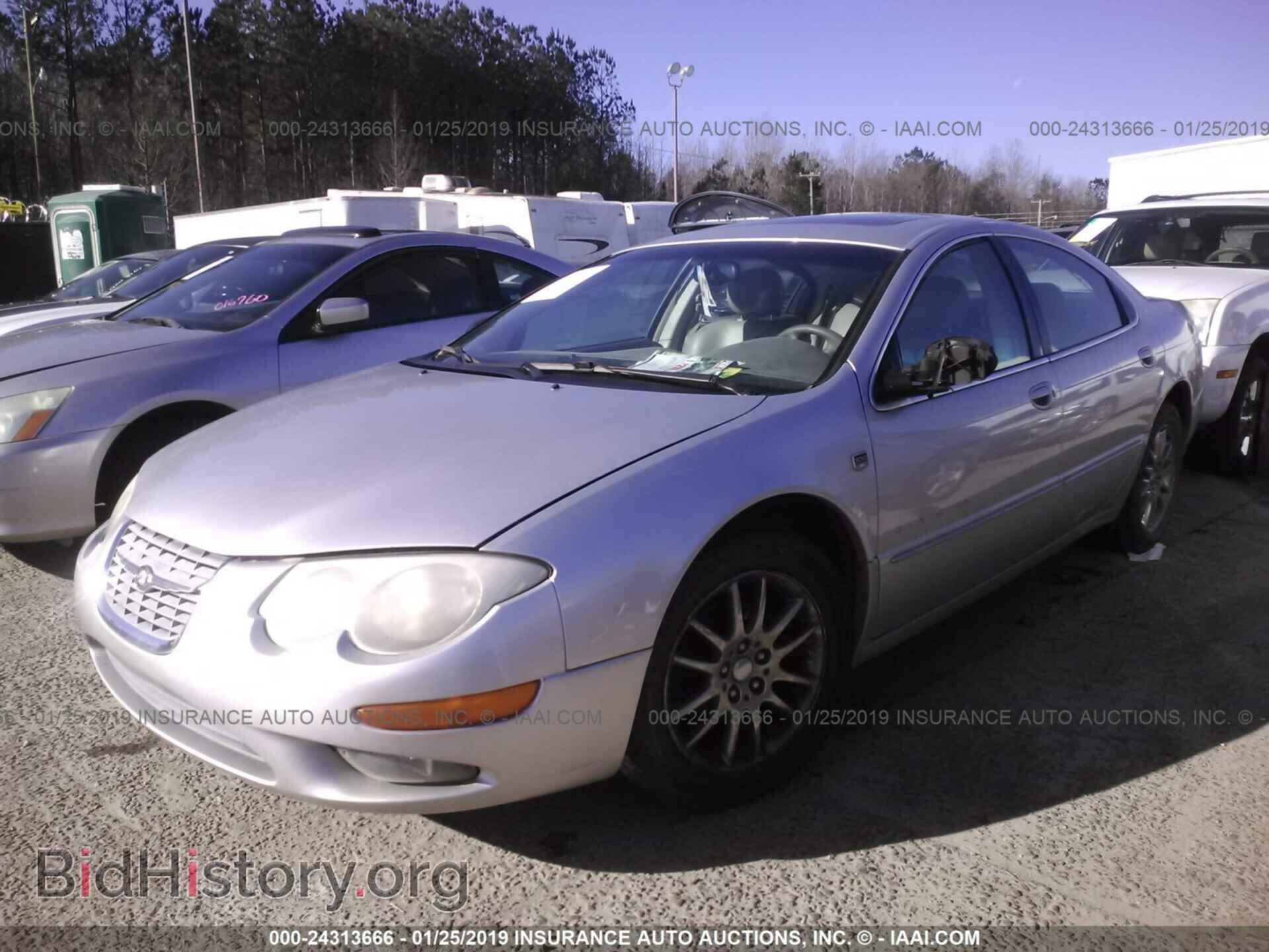 2001 CHRYSLER 300M - VIN: 2C3AE66G81H582556 - Фото 2