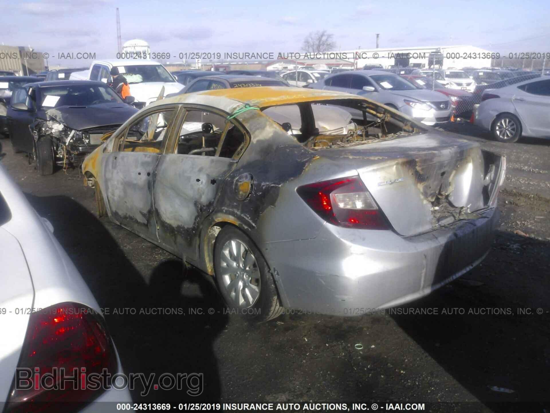 2012 HONDA CIVIC - VIN: 2HGFB2F57CH320646 - Photo 3