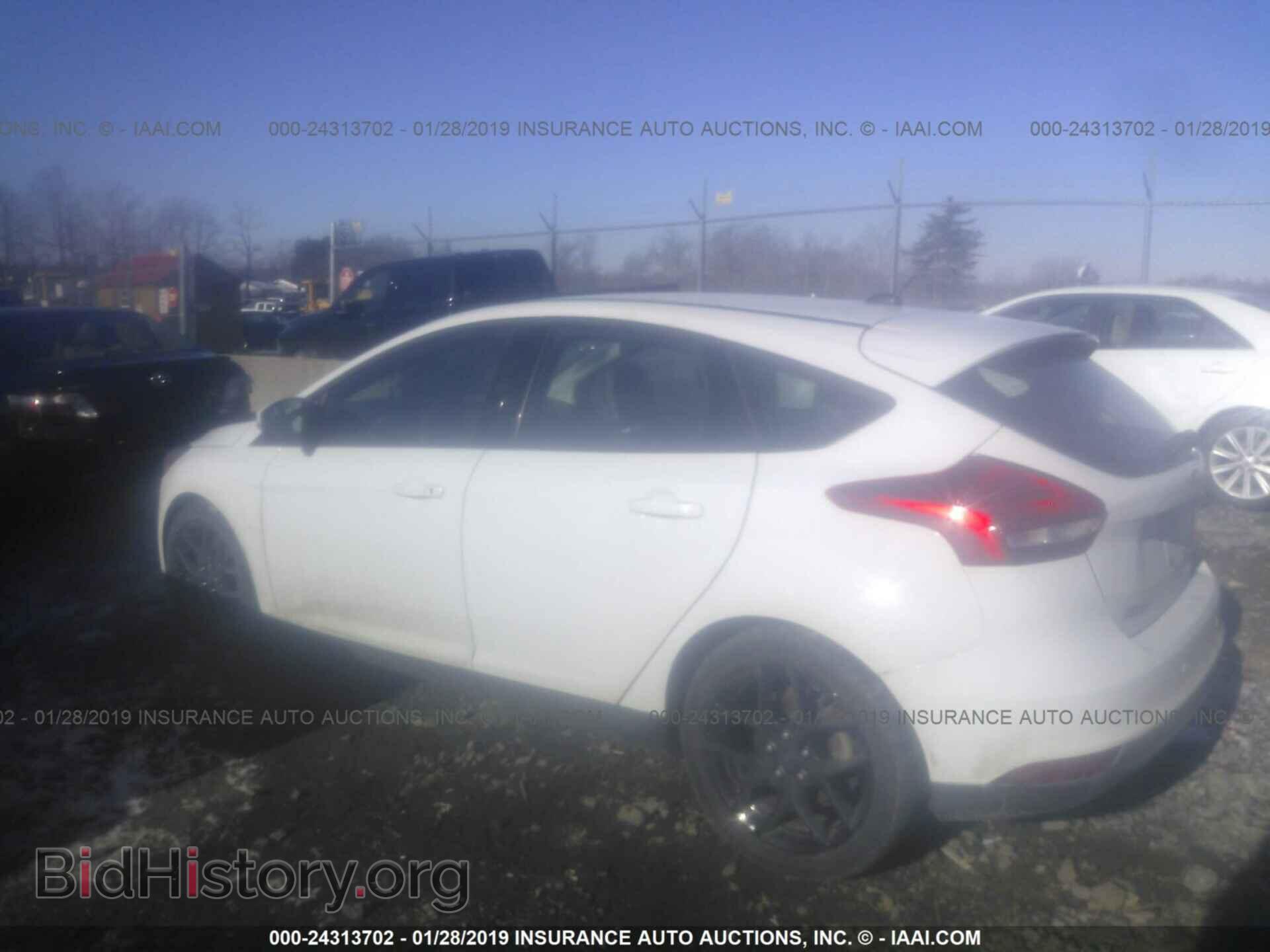 2016 FORD FOCUS - VIN: 1FADP3K2XGL326190 - Фото 3