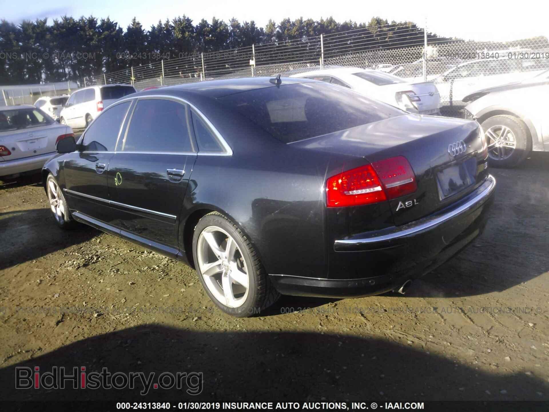 2010 AUDI A8 - VIN: WAURVAFA1AN007720 - Photo 3