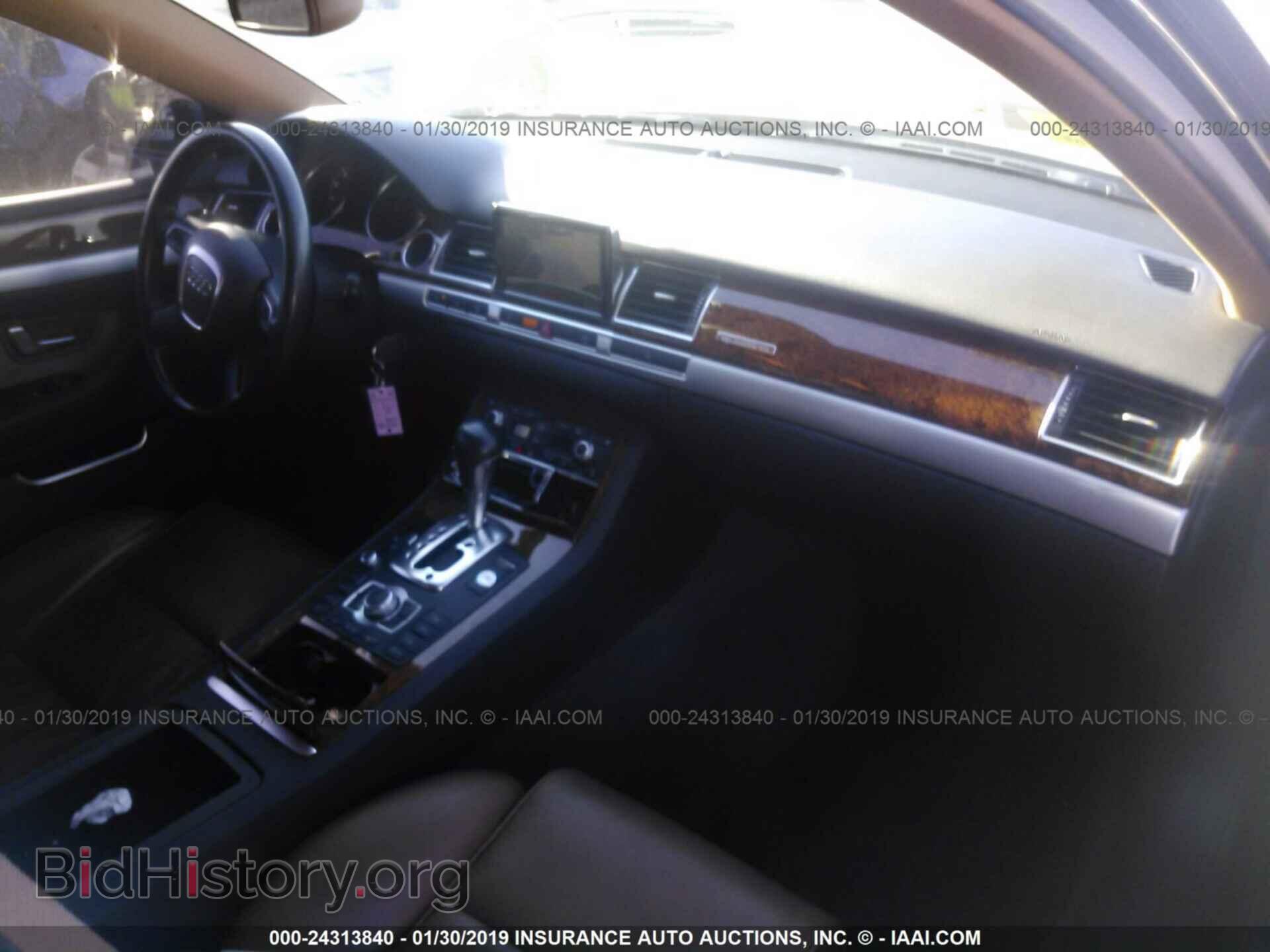 2010 AUDI A8 - VIN: WAURVAFA1AN007720 - Photo 5