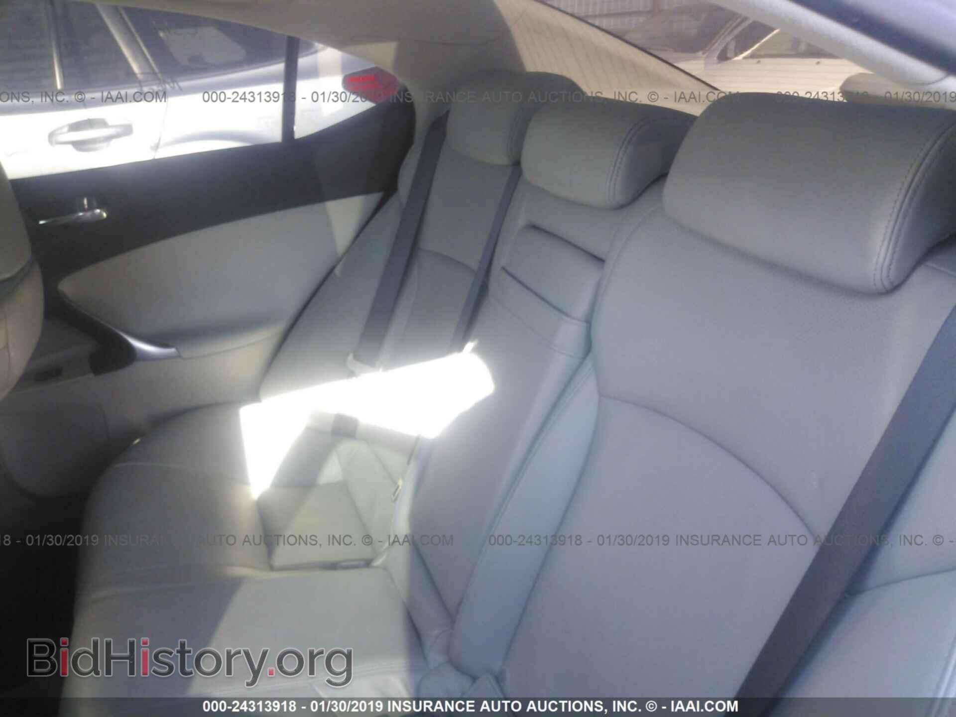 2008 LEXUS IS - VIN: JTHBE262X82015179 - Photo 8
