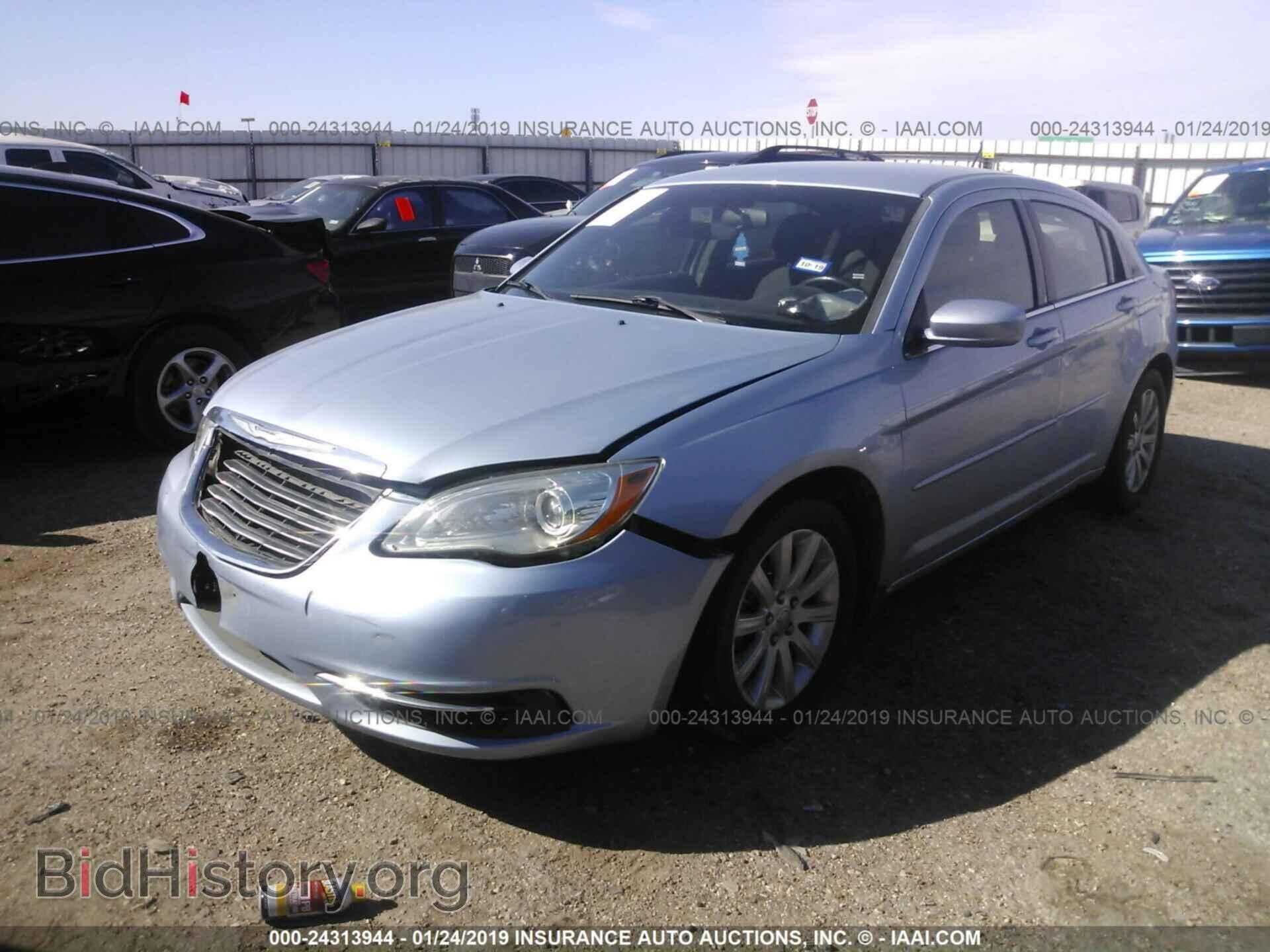 2013 CHRYSLER 200 - VIN: 1C3CCBBB4DN603920 - Фото 2