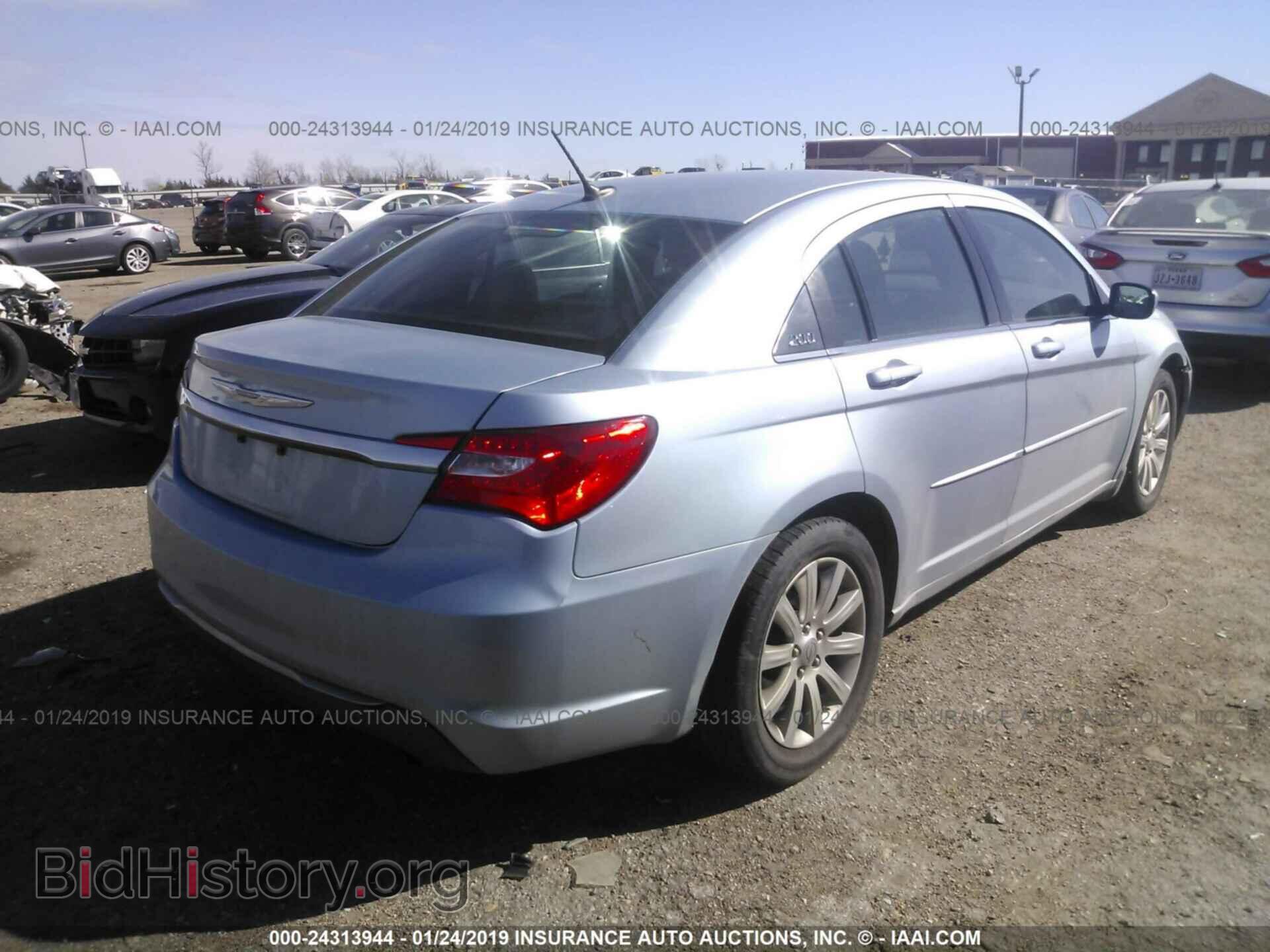 2013 CHRYSLER 200 - VIN: 1C3CCBBB4DN603920 - Фото 4