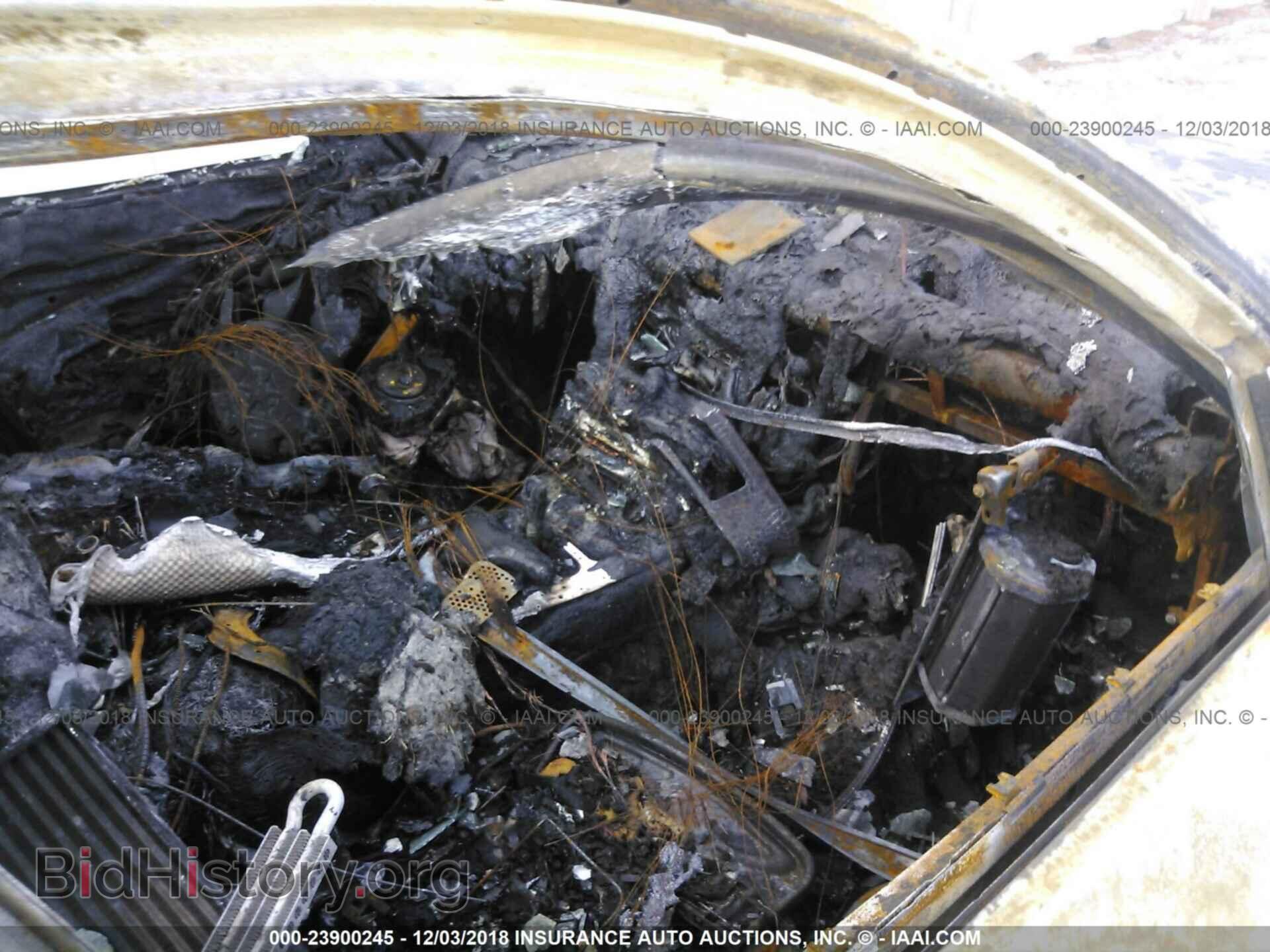 2008 BMW 335 - VIN: WBAVB73558VH26029 - Фото 5