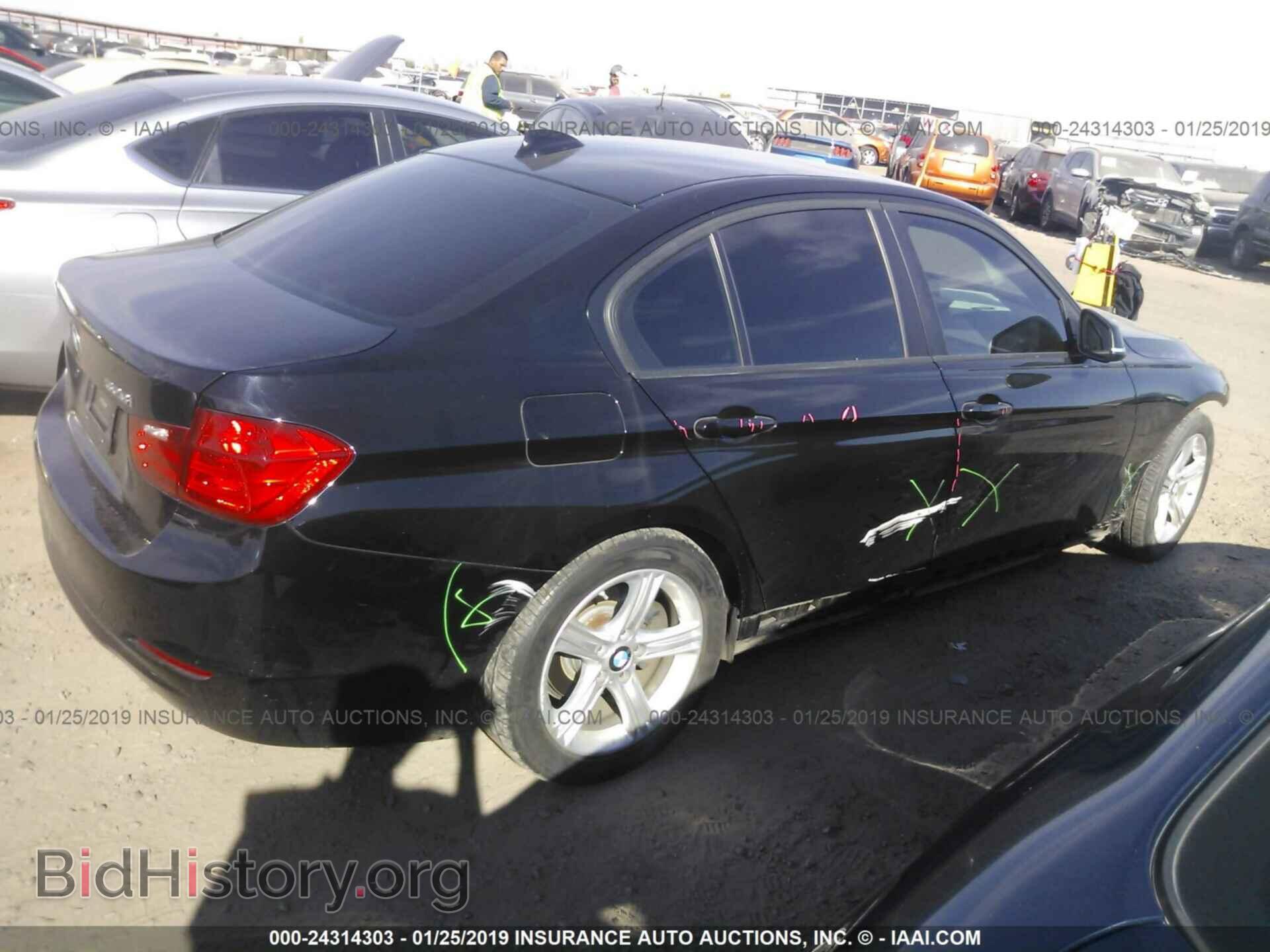 2013 BMW 328 - VIN: WBA3C1C55DF438935 - Фото 4