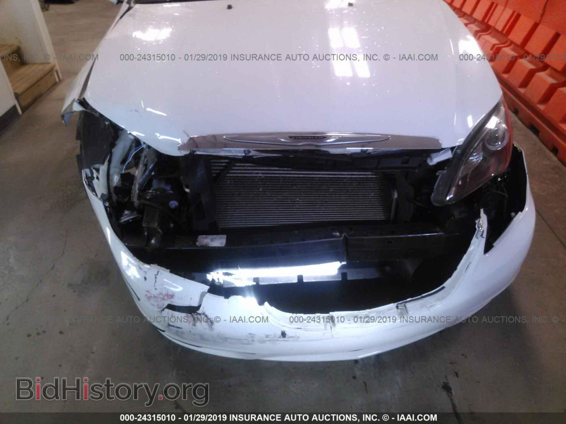 2012 CHRYSLER 200 - VIN: 1C3CCBHG5CN298400 - Фото 6