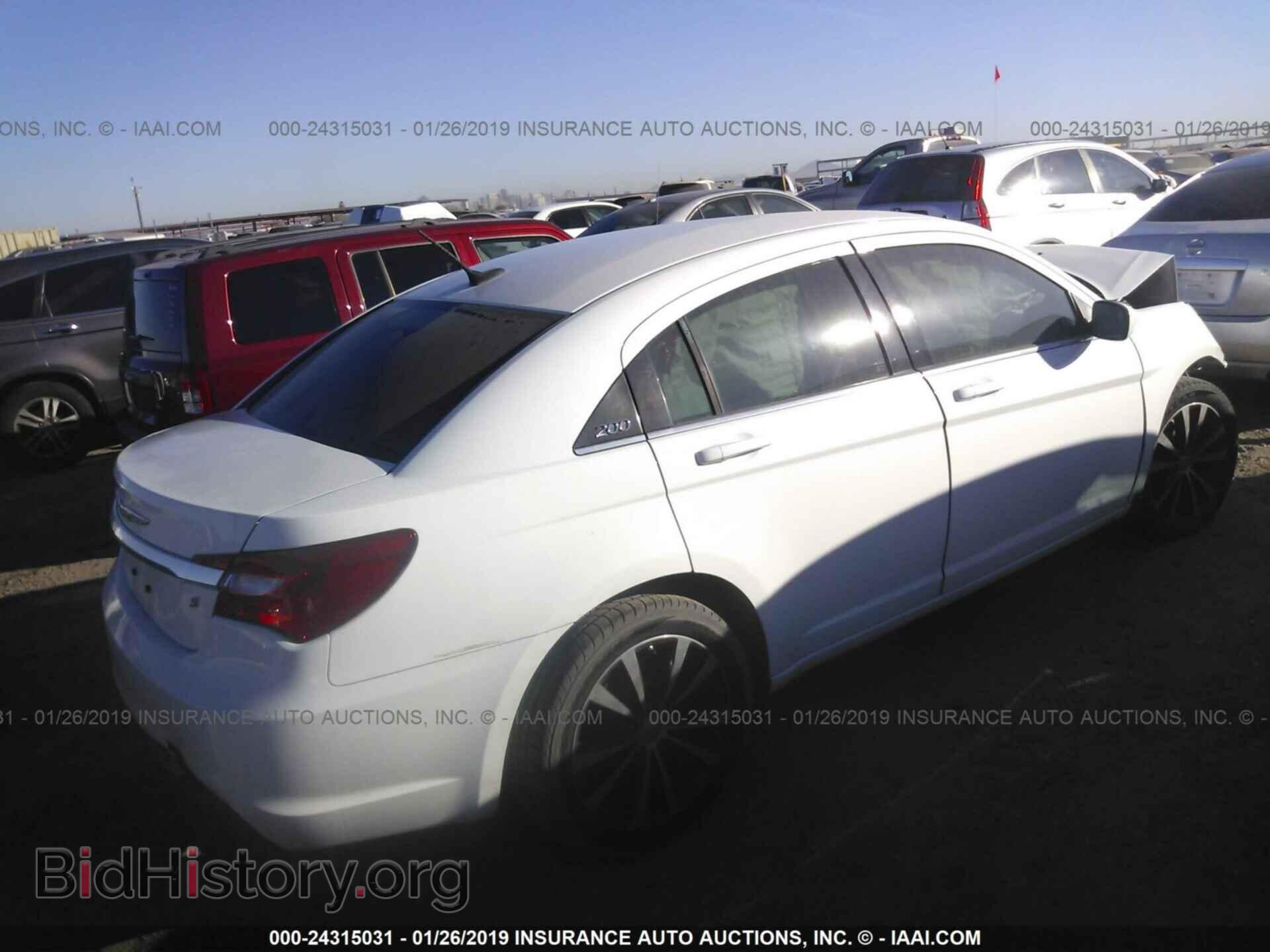 2012 CHRYSLER 200 - VIN: 1C3CCBBG7CN297810 - Фото 4