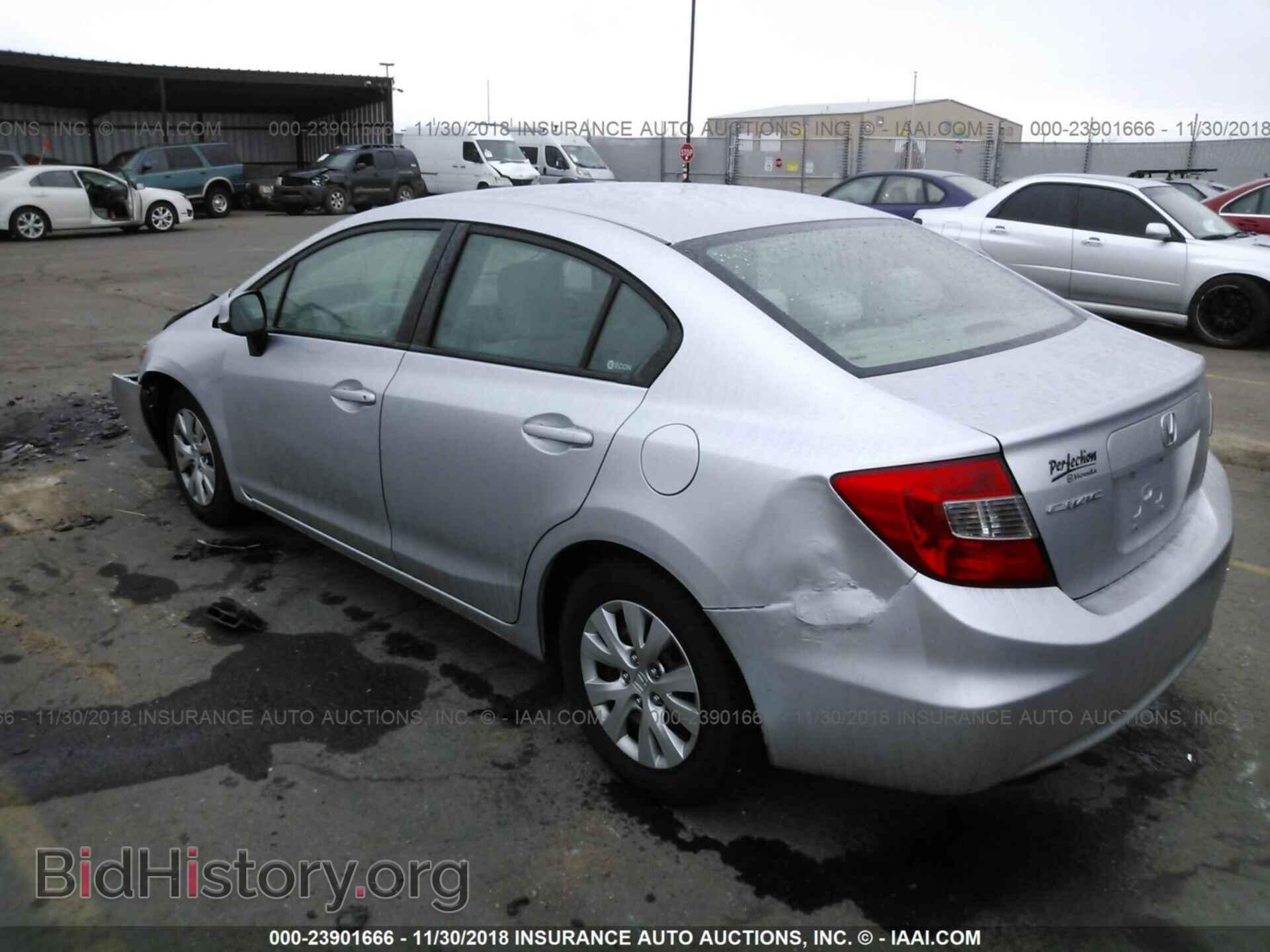 2012 HONDA CIVIC - VIN: 2HGFB2F52CH314172 - Фото 3