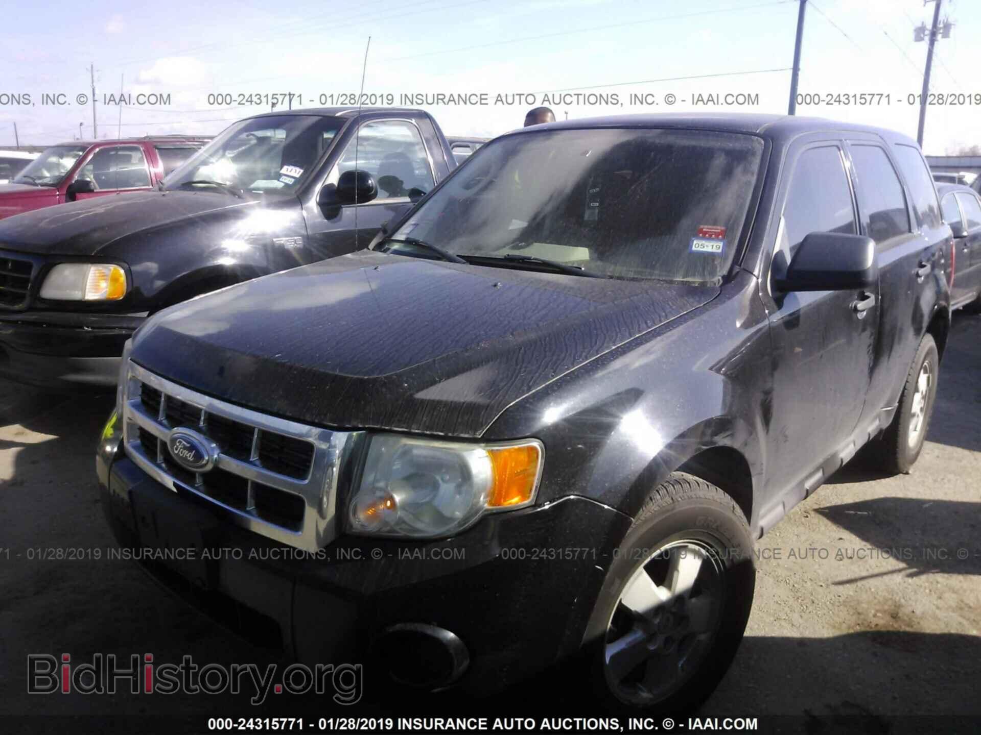 2011 FORD ESCAPE - VIN: 1FMCU0C78BKC65648 - Фото 2