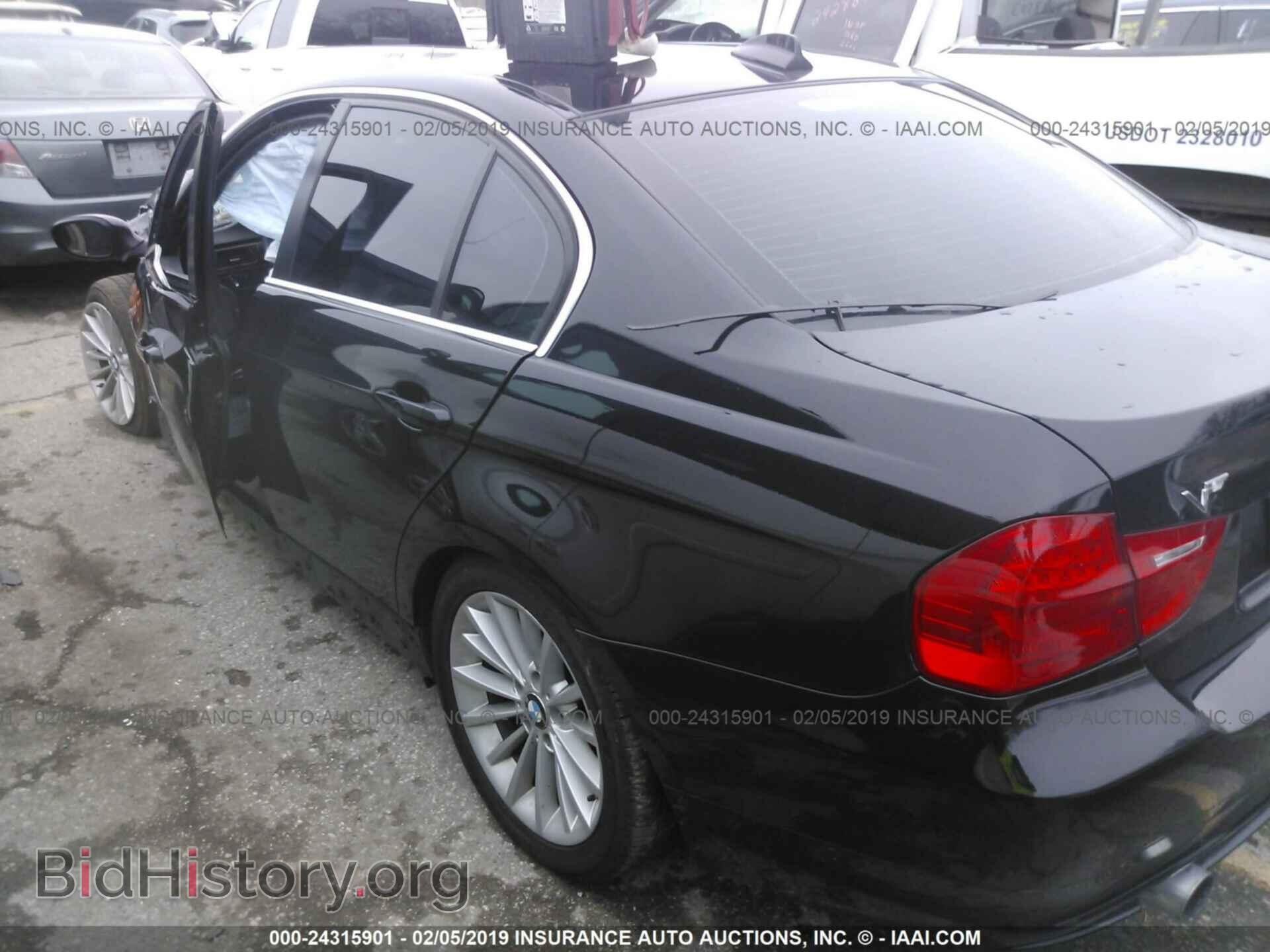 2011 BMW 335 - VIN: WBAPL5C50BA742452 - Фото 3