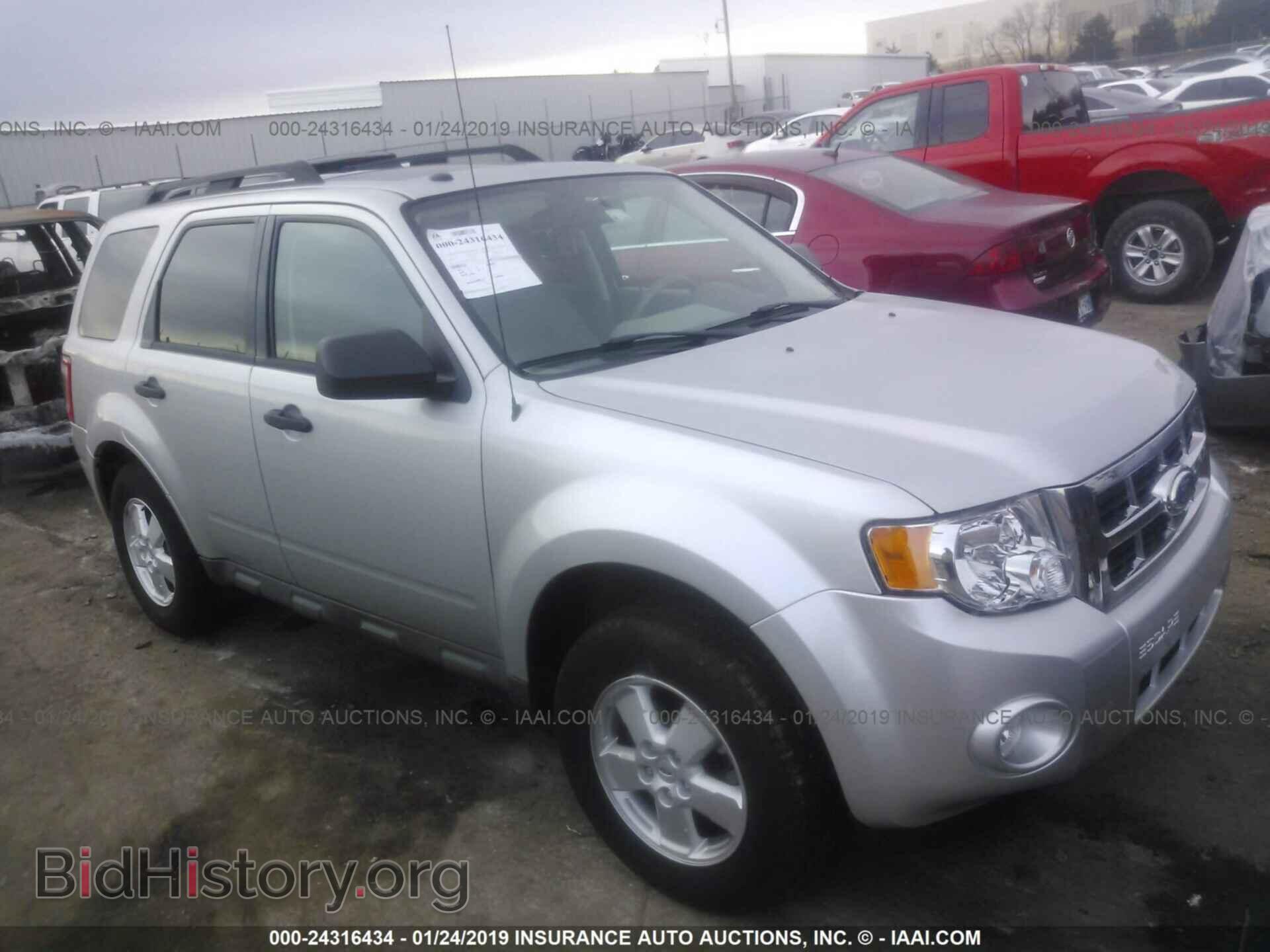 Фотография 1FMCU0D70BKA60484 - FORD ESCAPE 2011