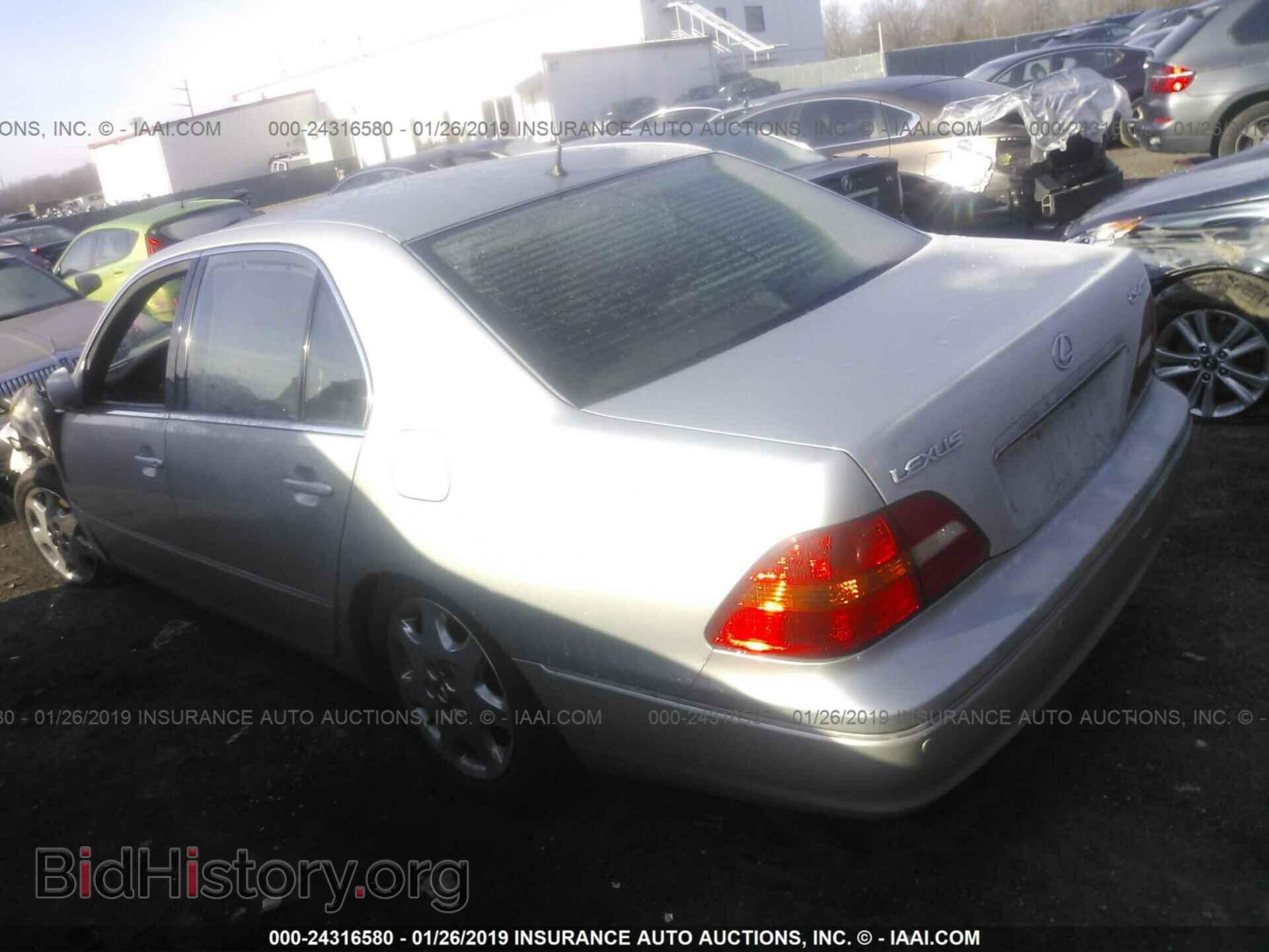 2003 LEXUS LS - VIN: JTHBN30F330116666 - Photo 3