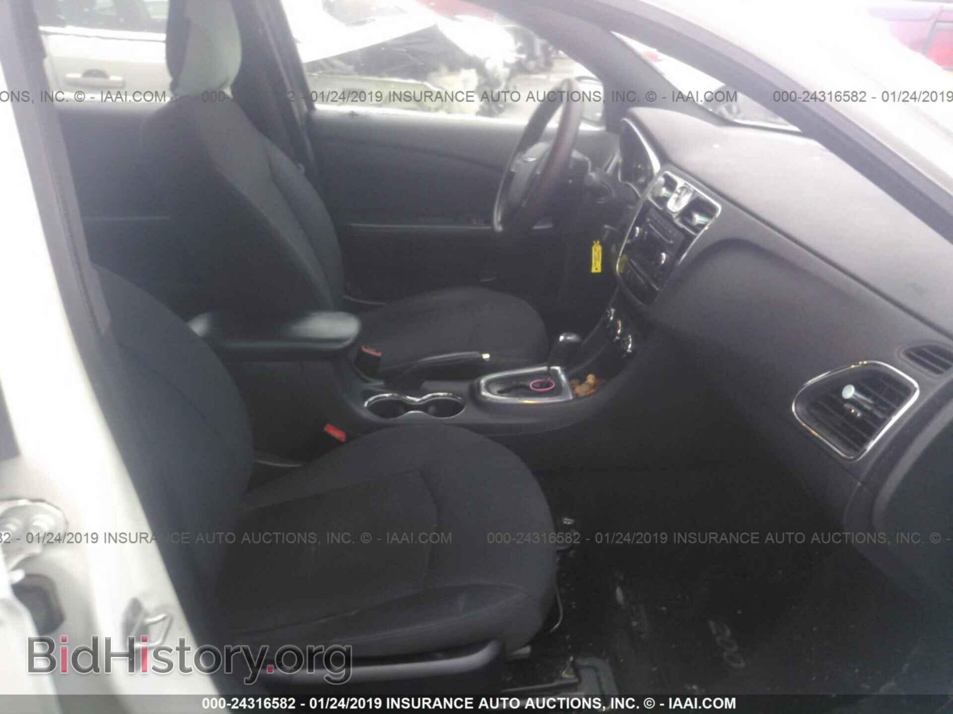 2013 CHRYSLER 200 - VIN: 1C3CCBAB1DN641686 - Photo 5