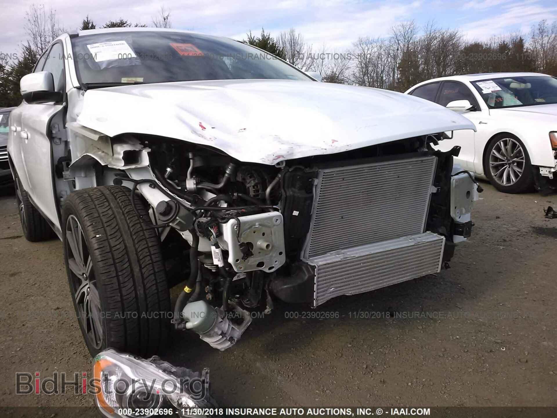 2017 VOLVO XC60 - VIN: YV449MRU9H2222599 - Фото 6