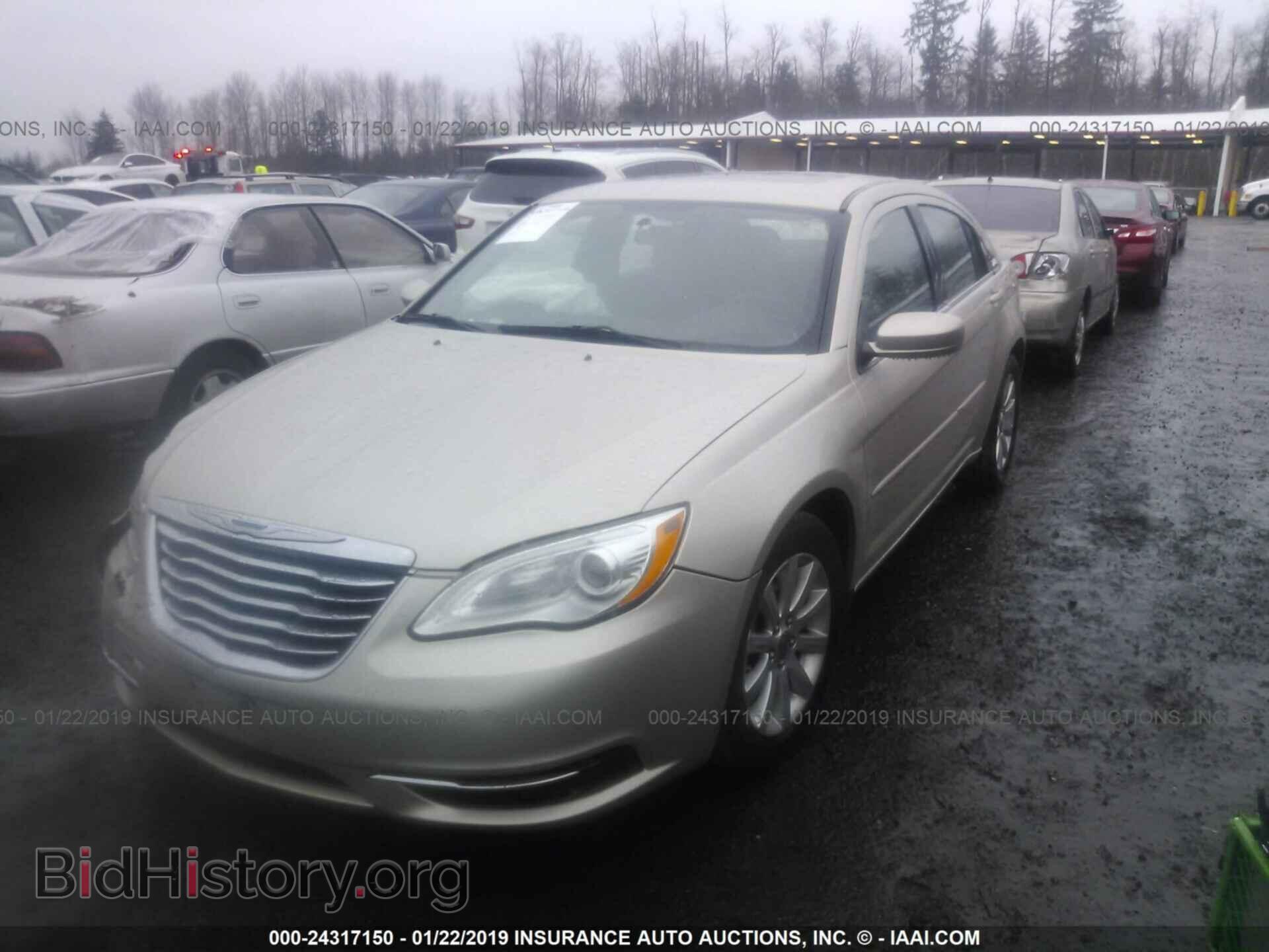 2013 CHRYSLER 200 - VIN: 1C3CCBBG8DN659841 - Photo 2
