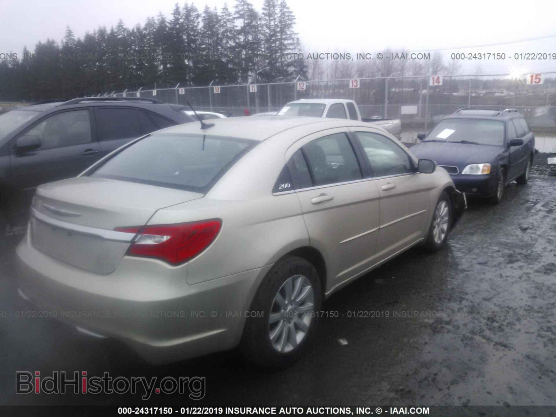 2013 CHRYSLER 200 - VIN: 1C3CCBBG8DN659841 - Photo 4
