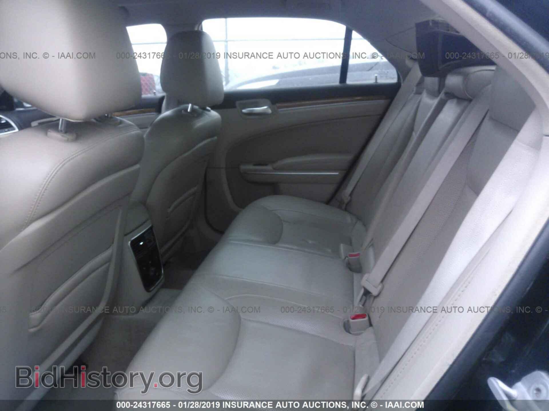 2012 CHRYSLER 300C - VIN: 2C3CCAET9CH225700 - Фото 8