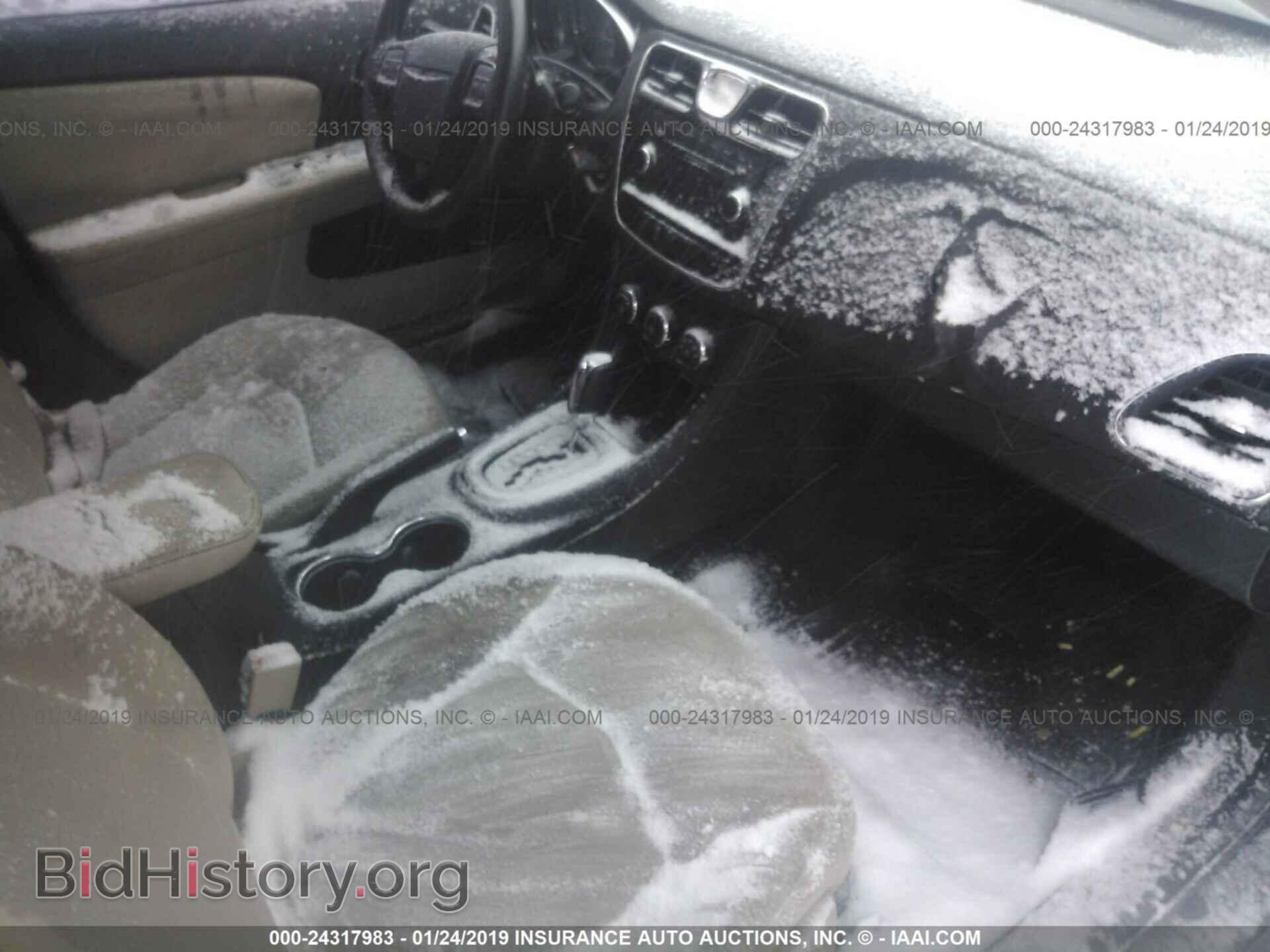 2012 CHRYSLER 200 - VIN: 1C3CCBAB3CN204285 - Фото 5