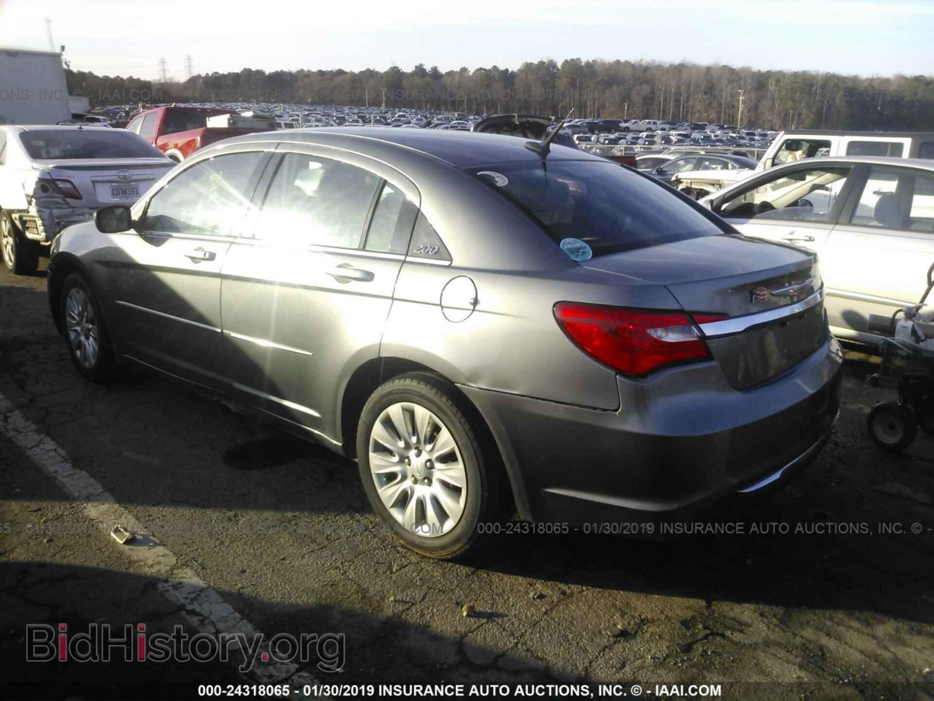 2012 CHRYSLER 200 - VIN: 1C3CCBAB5CN201954 - Фото 3