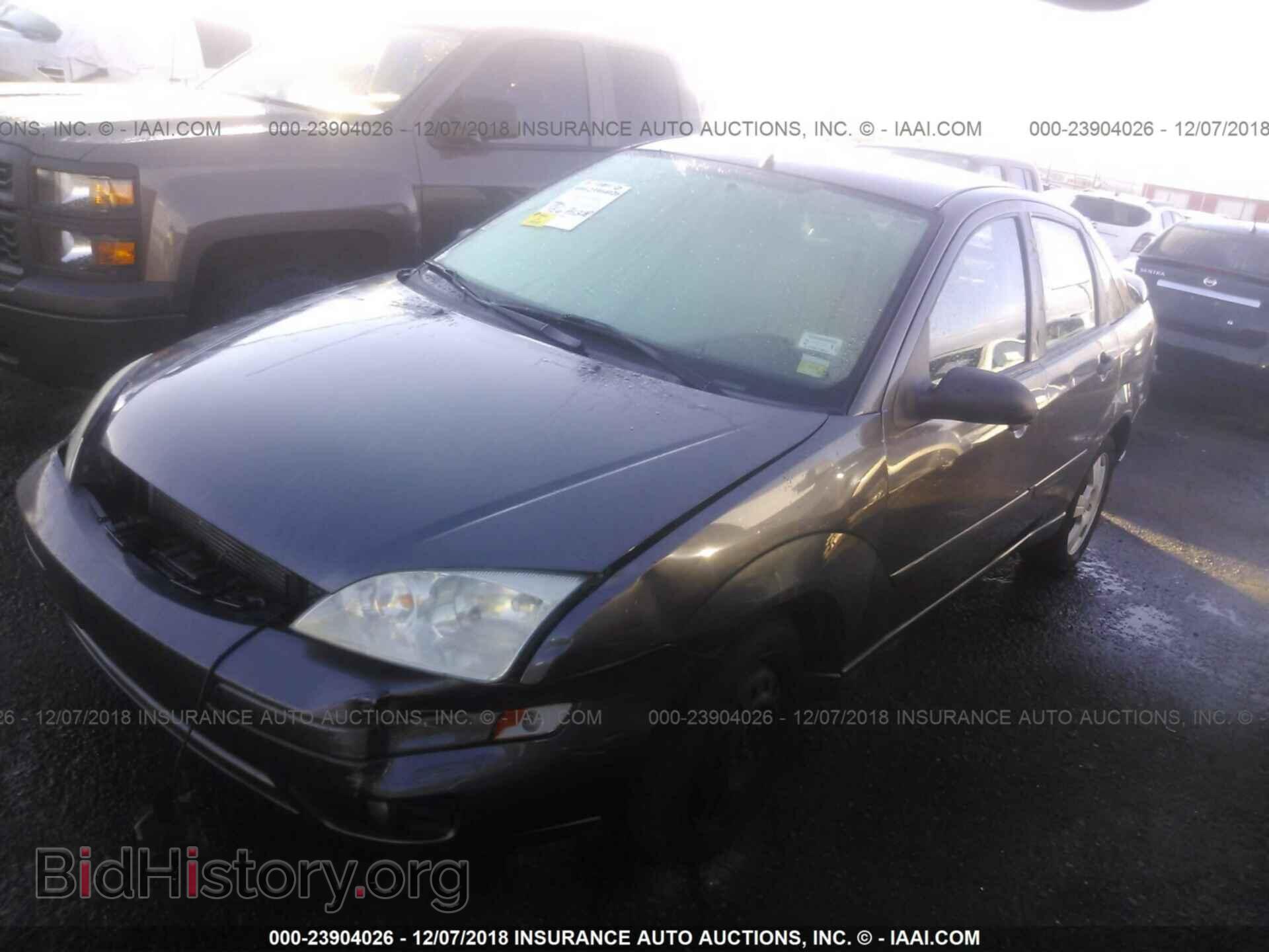 2007 FORD FOCUS - VIN: 1FAHP34NX7W164617 - Photo 2