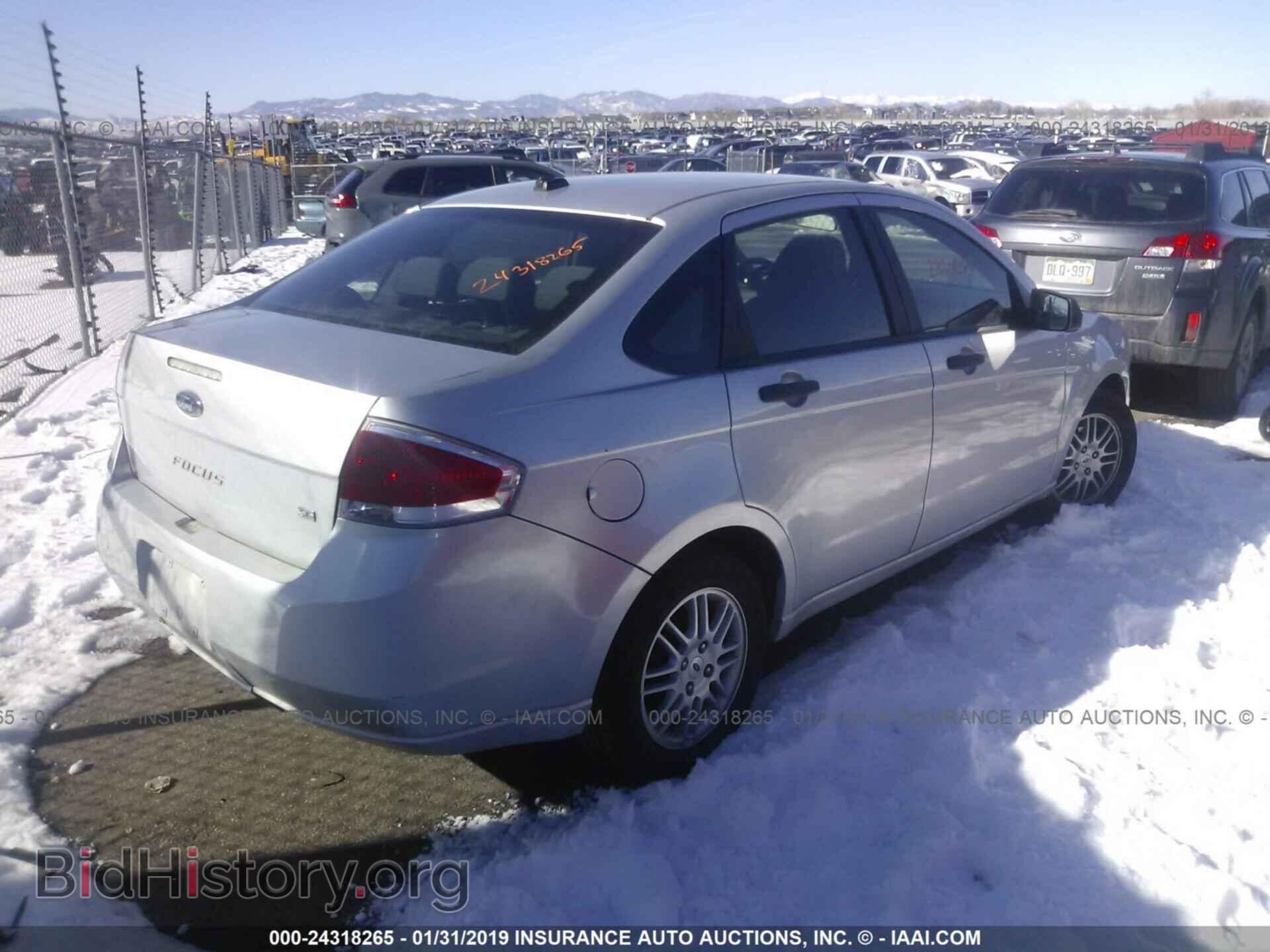 2010 FORD FOCUS - VIN: 1FAHP3FN7AW243392 - Фото 4