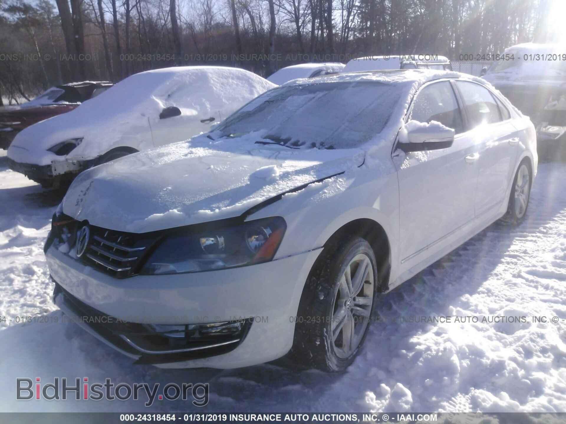 2013 VOLKSWAGEN PASSAT - VIN: 1VWCM7A37DC033131 - Фото 2