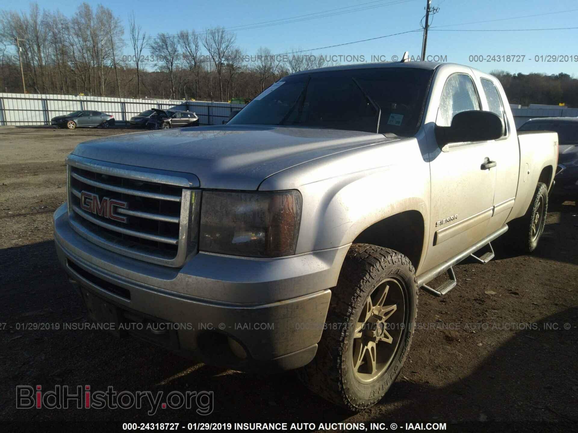 2013 GMC SIERRA - VIN: 1GTR2VE72DZ340885 - Фото 2
